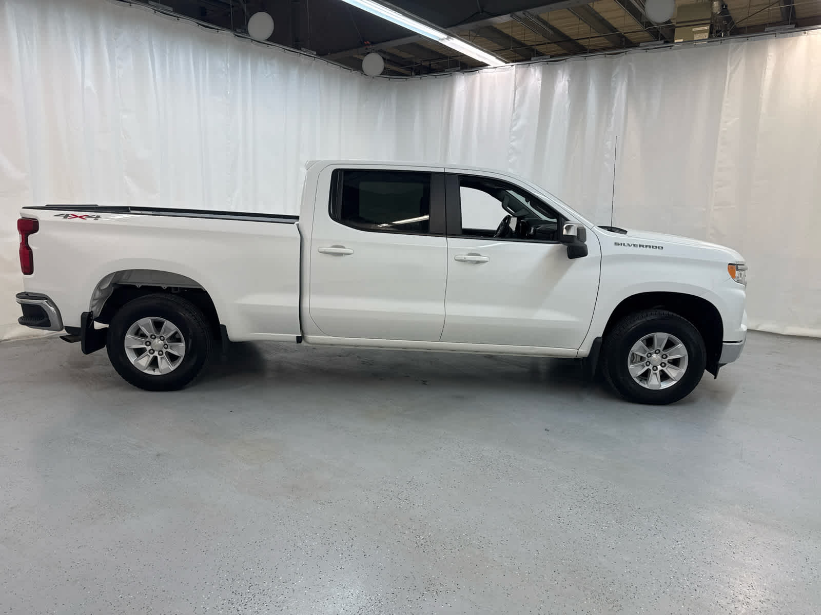 Thumbnail: 2024 Chevrolet Silverado 1500 - 7