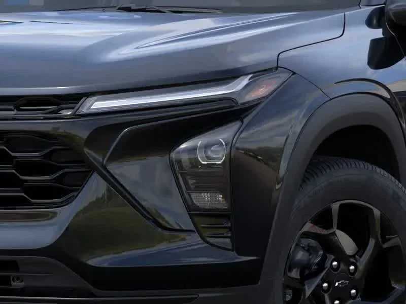 Thumbnail: 2026 Chevrolet Trax - 10