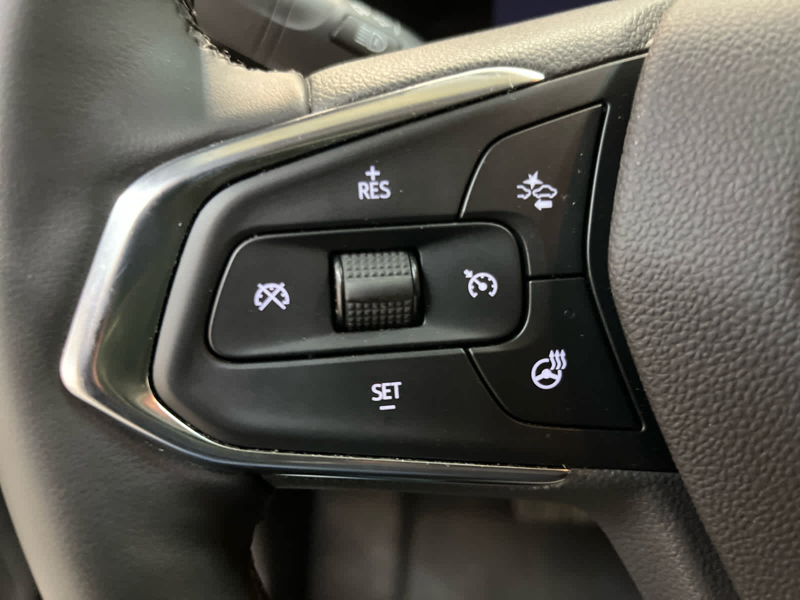 Thumbnail: 2024 Chevrolet Trax - 20