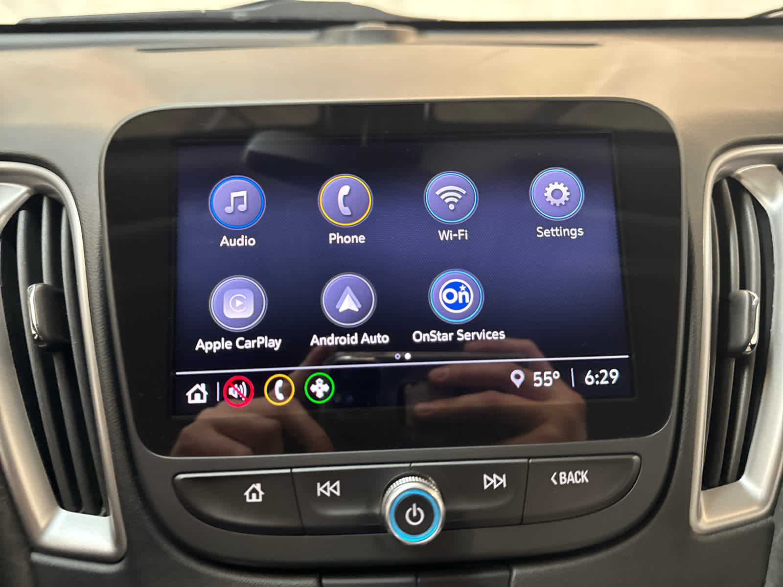 Thumbnail: 2022 Chevrolet Malibu - 25