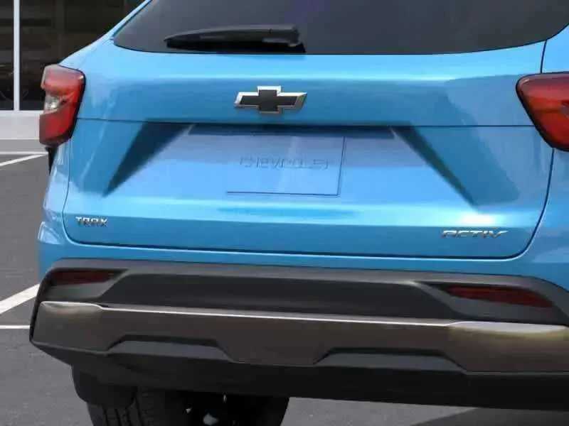 Thumbnail: 2026 Chevrolet Trax - 14