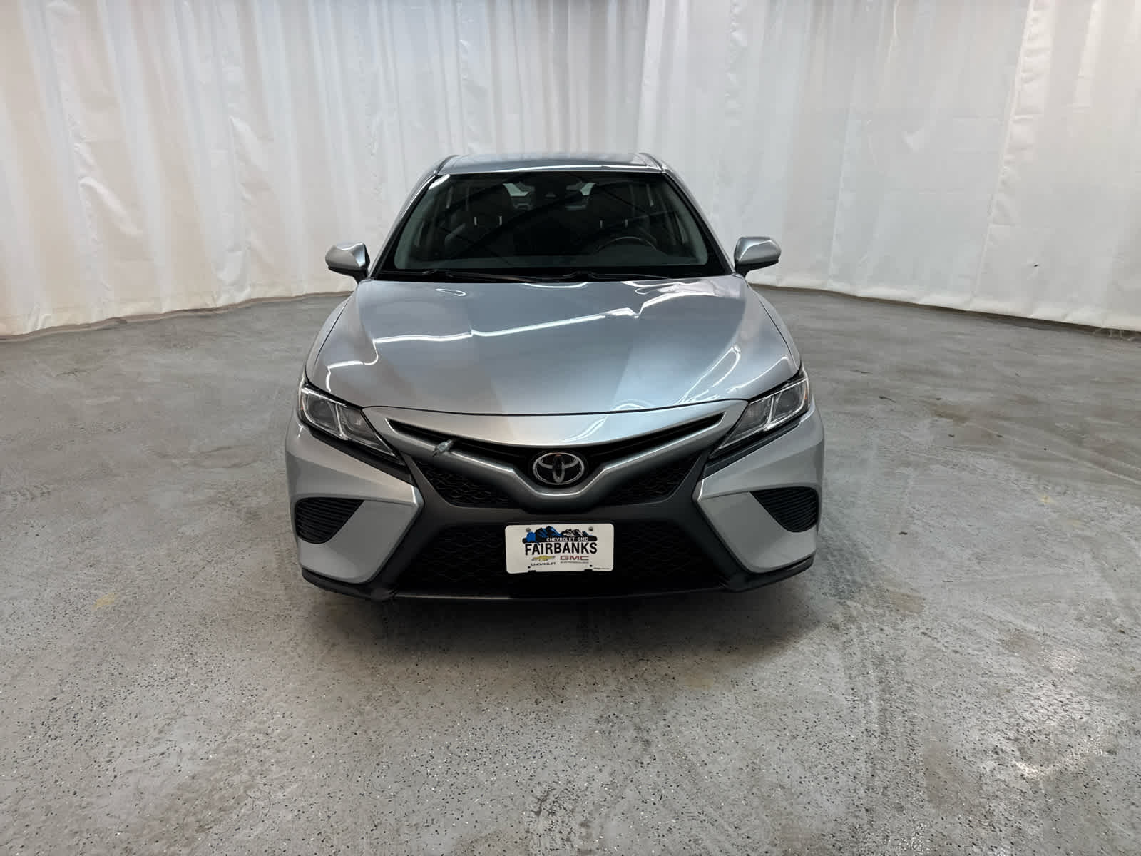 Thumbnail: 2019 Toyota Camry - 8
