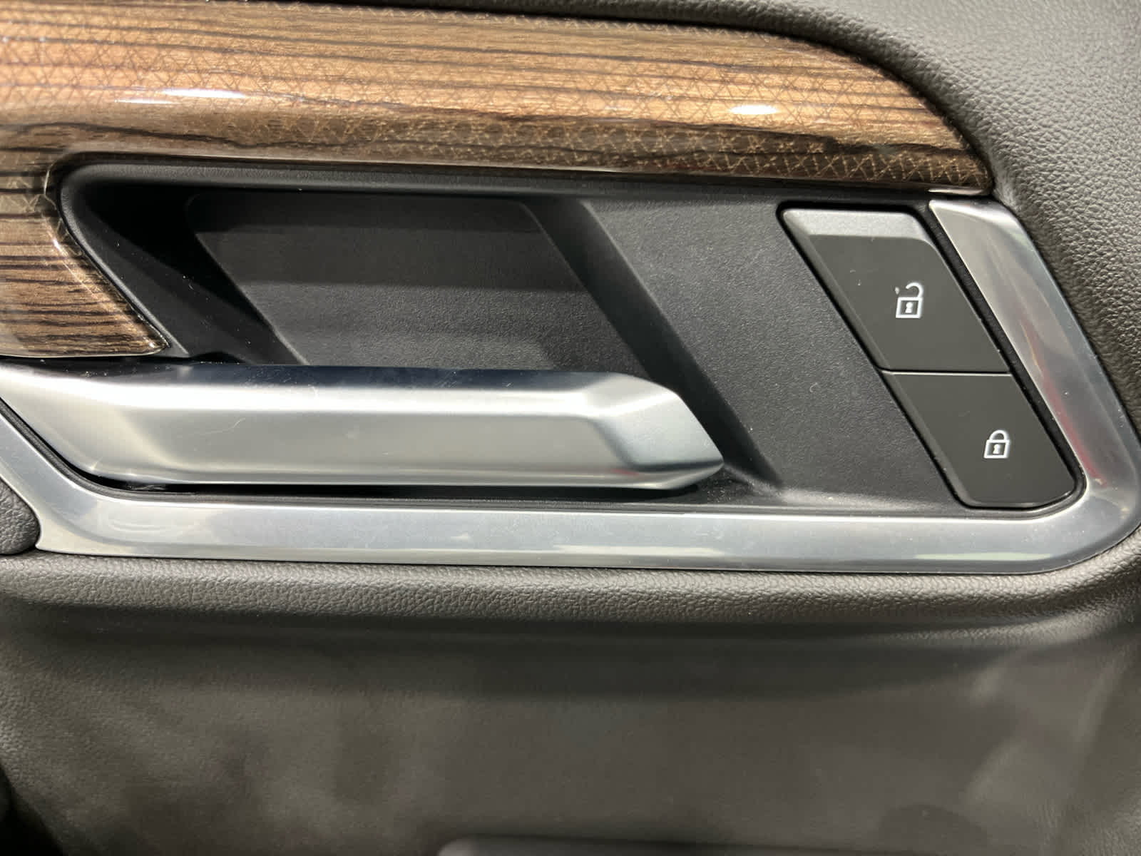 Thumbnail: 2025 Chevrolet Silverado 1500 - 16