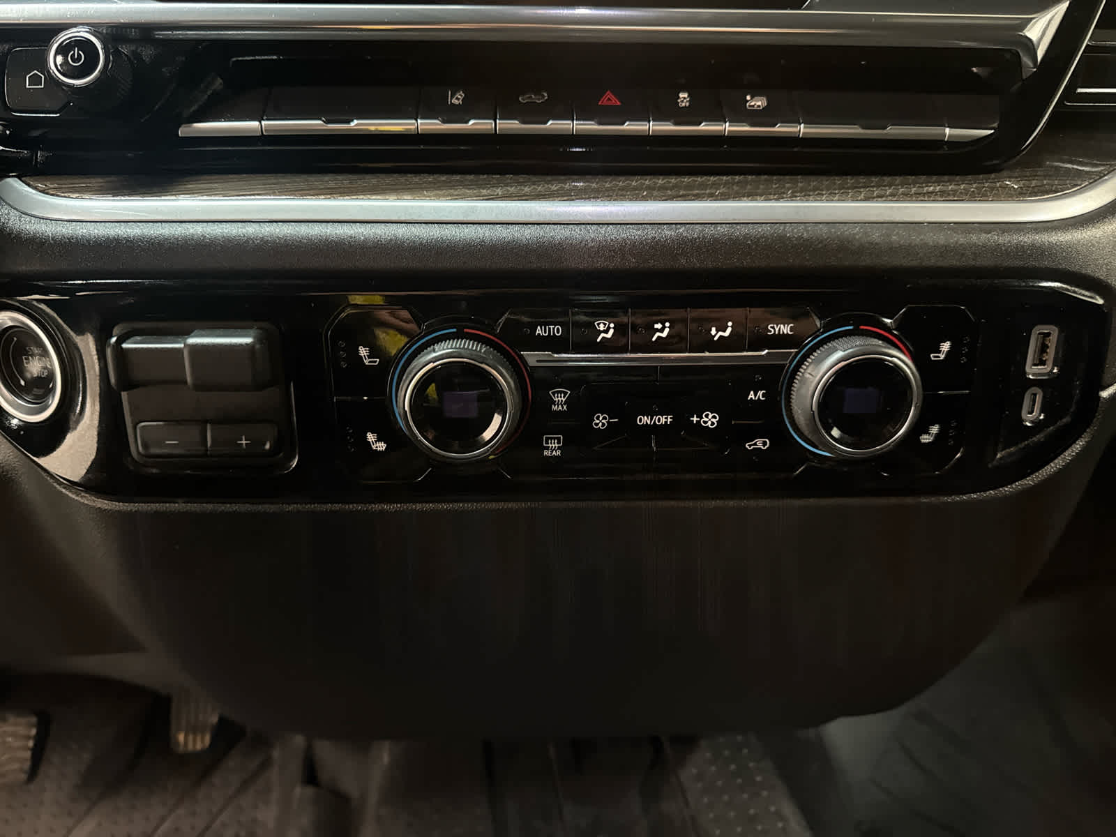 Thumbnail: 2025 Chevrolet Silverado 2500 - 20