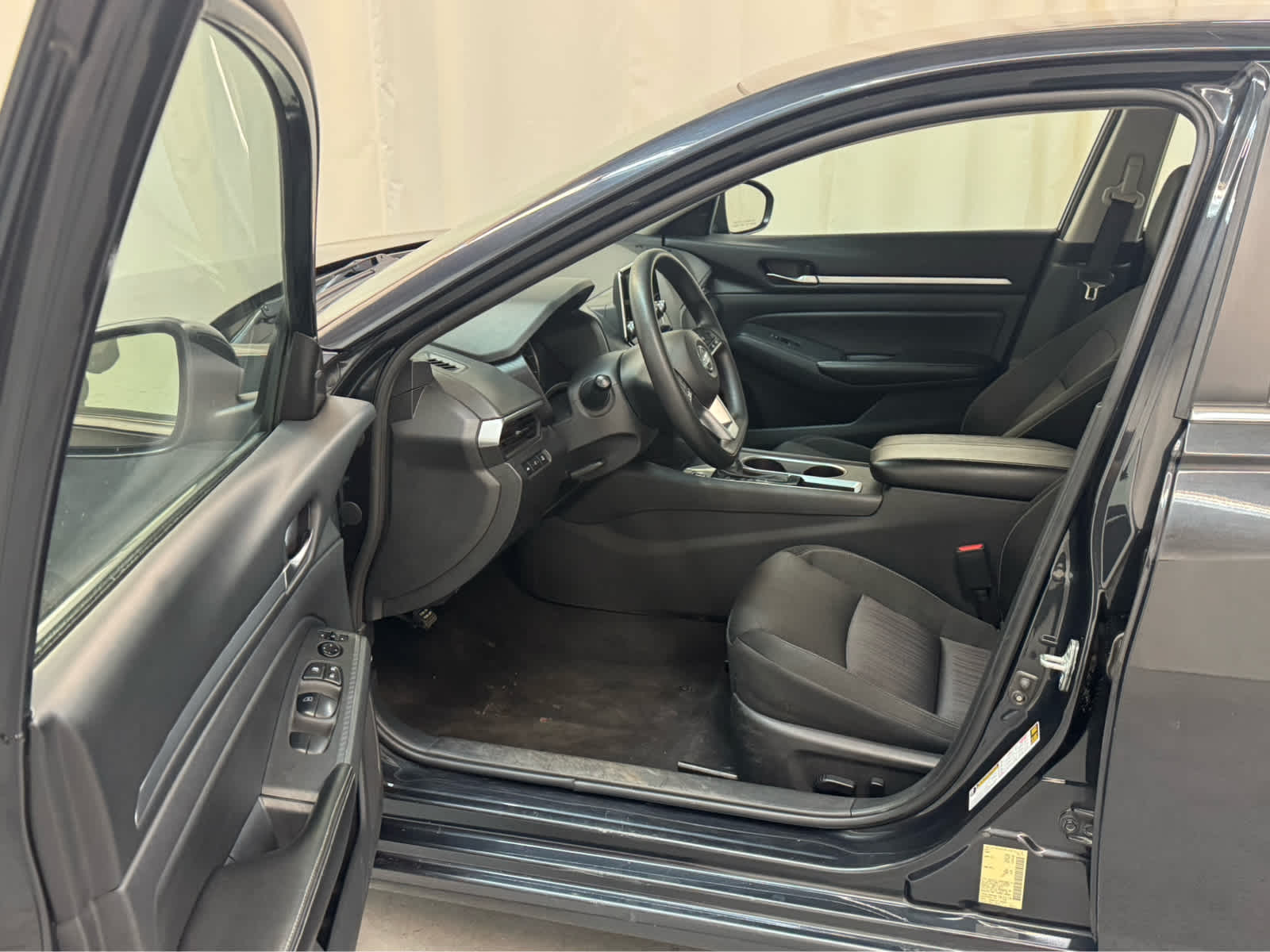 Thumbnail: 2022 Nissan Altima - 13