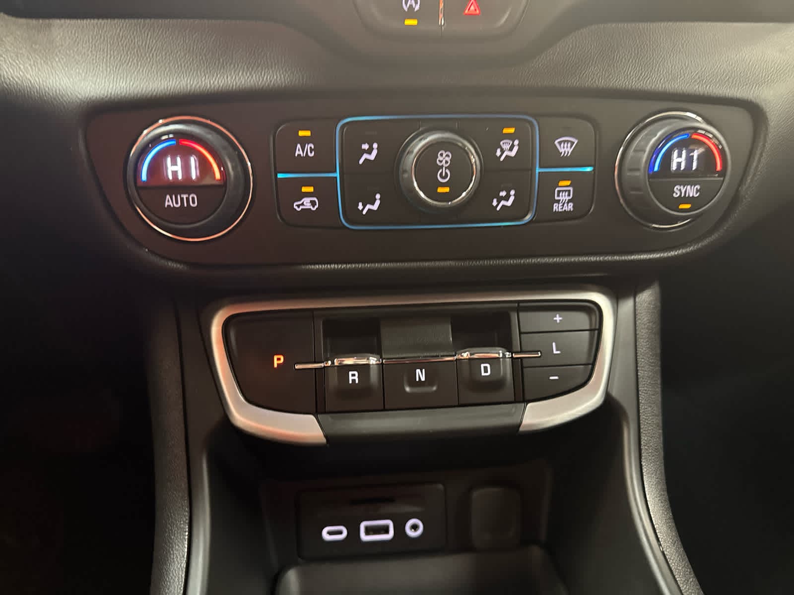 Thumbnail: 2024 GMC Terrain - 26