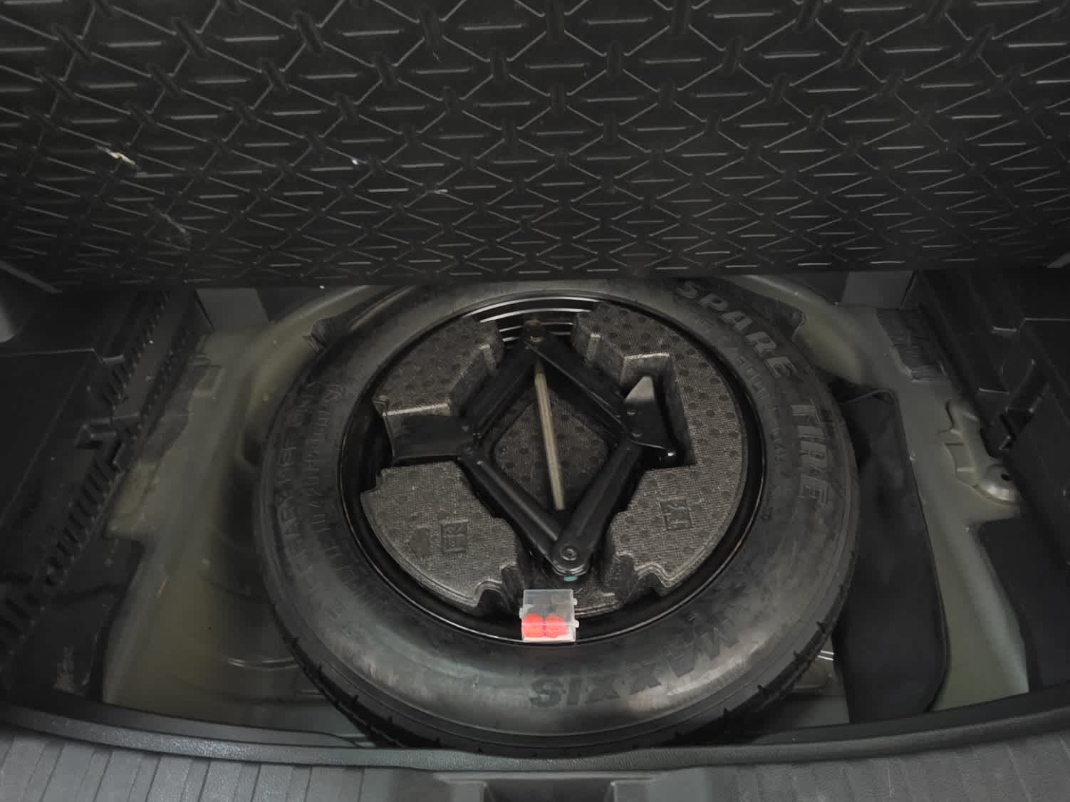 Thumbnail: 2022 Toyota RAV4 - 14