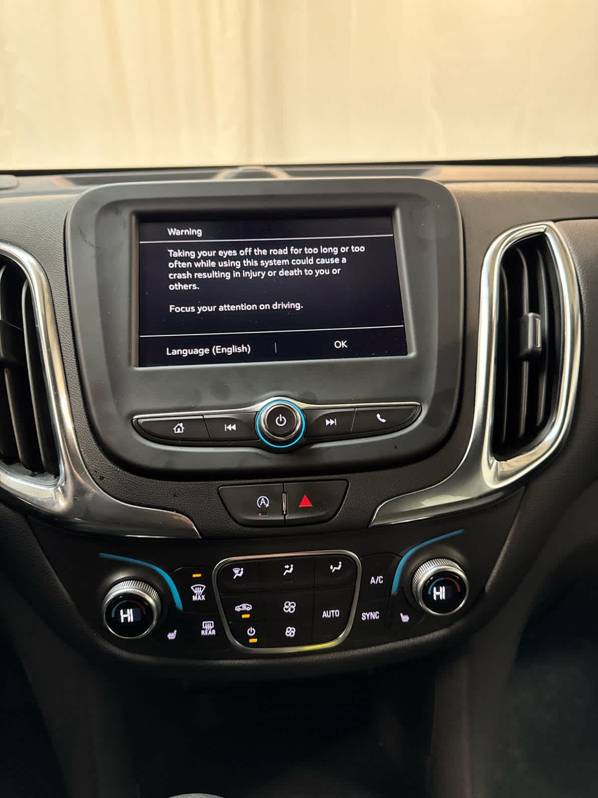 Thumbnail: 2024 Chevrolet Equinox - 24