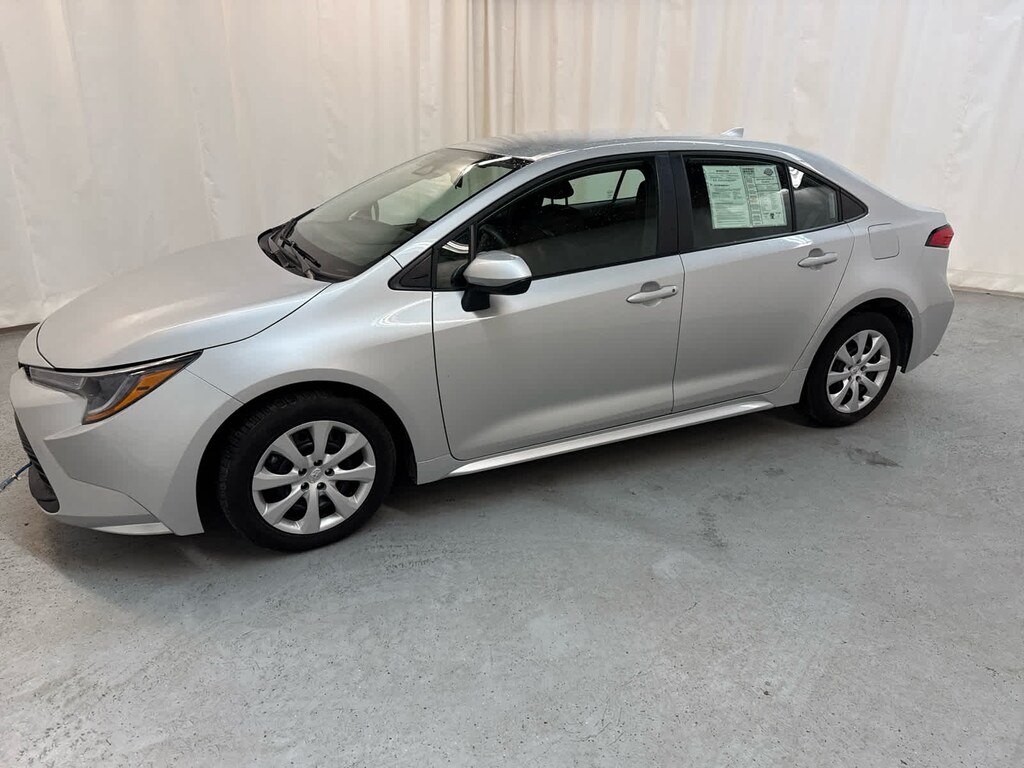 Used 2024 Toyota Corolla LE Sedan