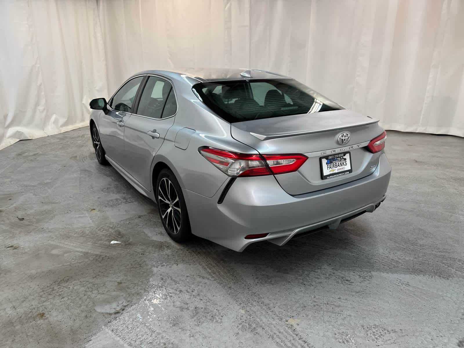 Thumbnail: 2019 Toyota Camry - 3