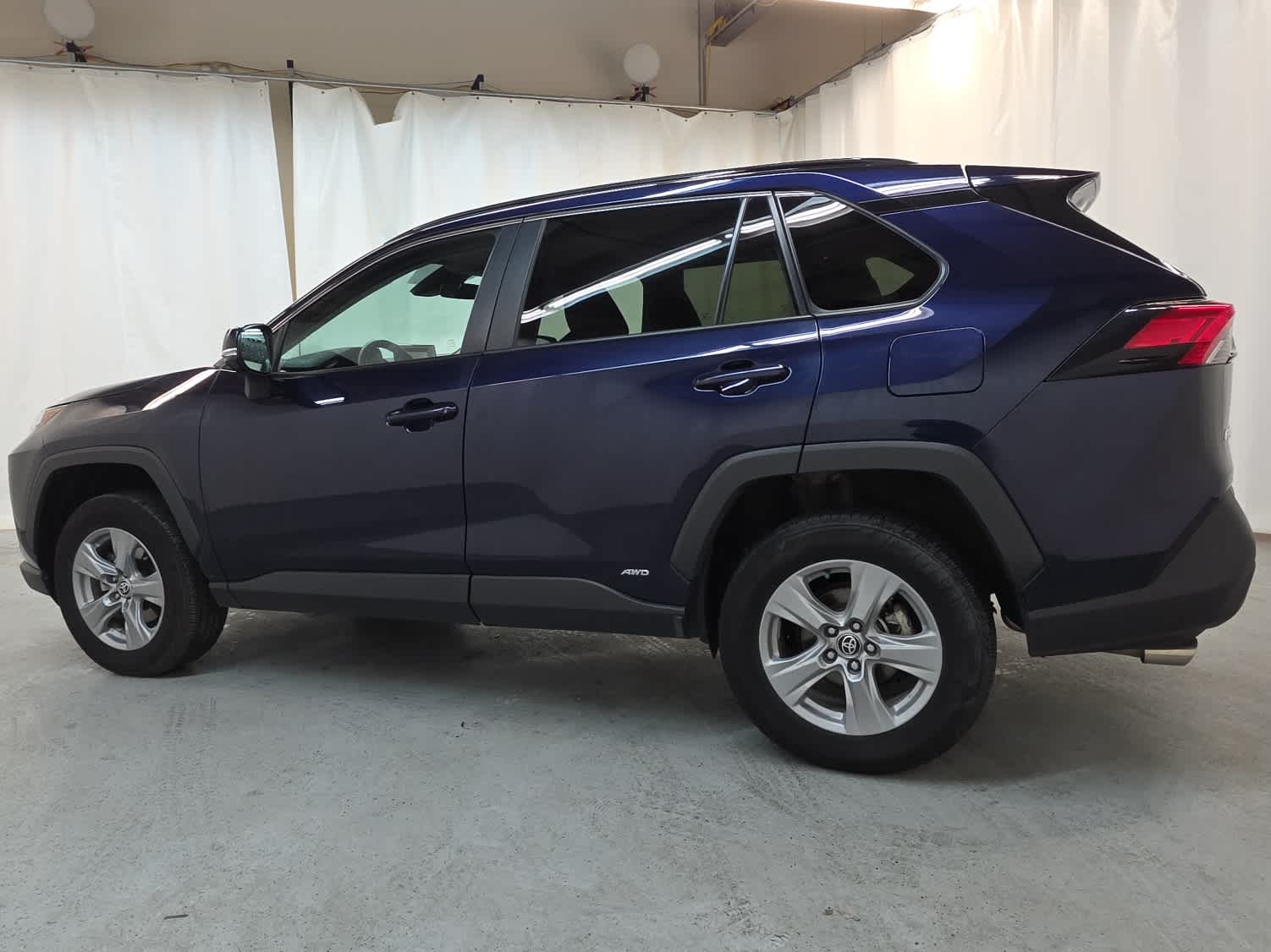 Thumbnail: 2022 Toyota RAV4 - 3