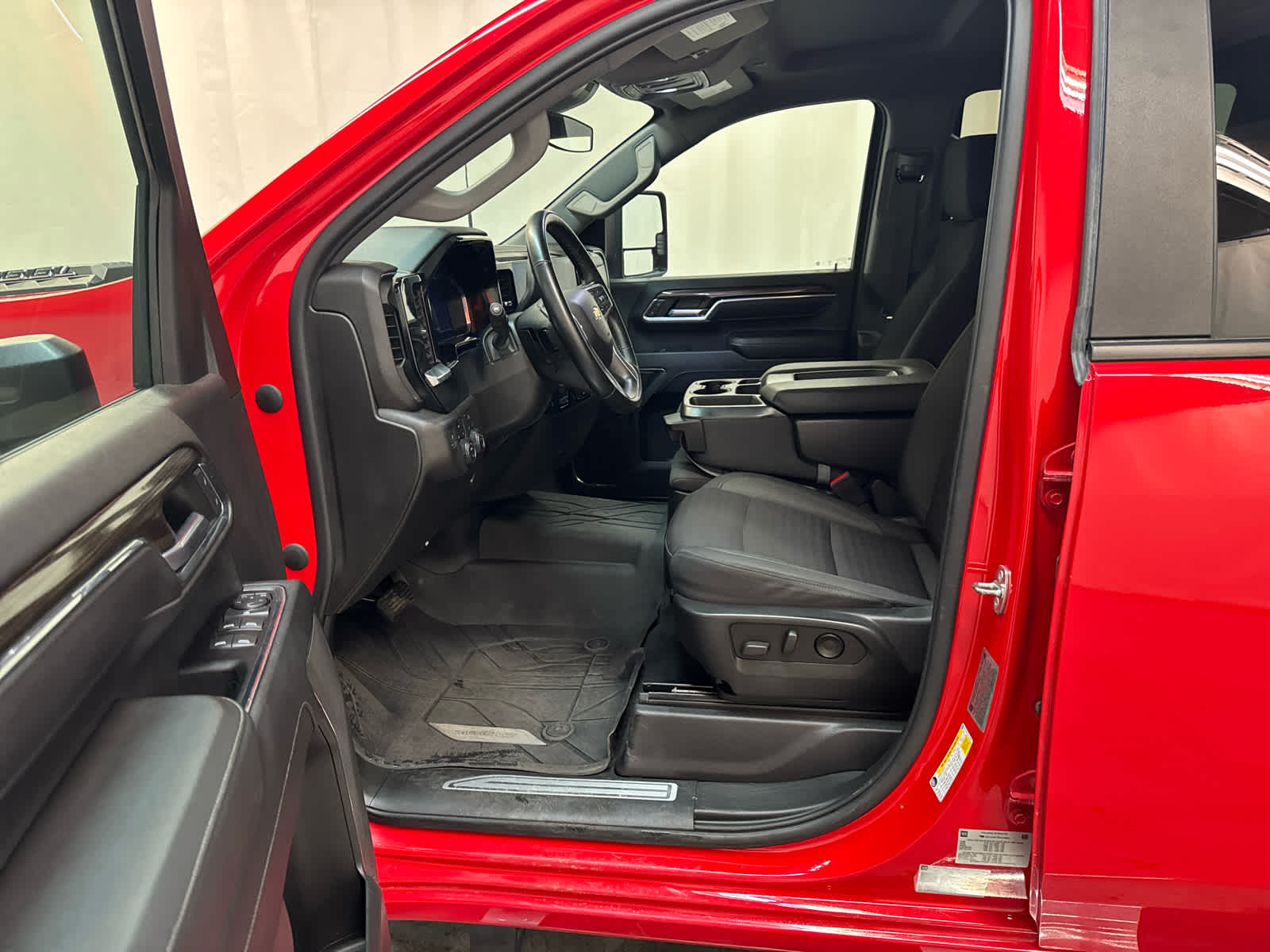 Thumbnail: 2024 Chevrolet Silverado 2500 - 12