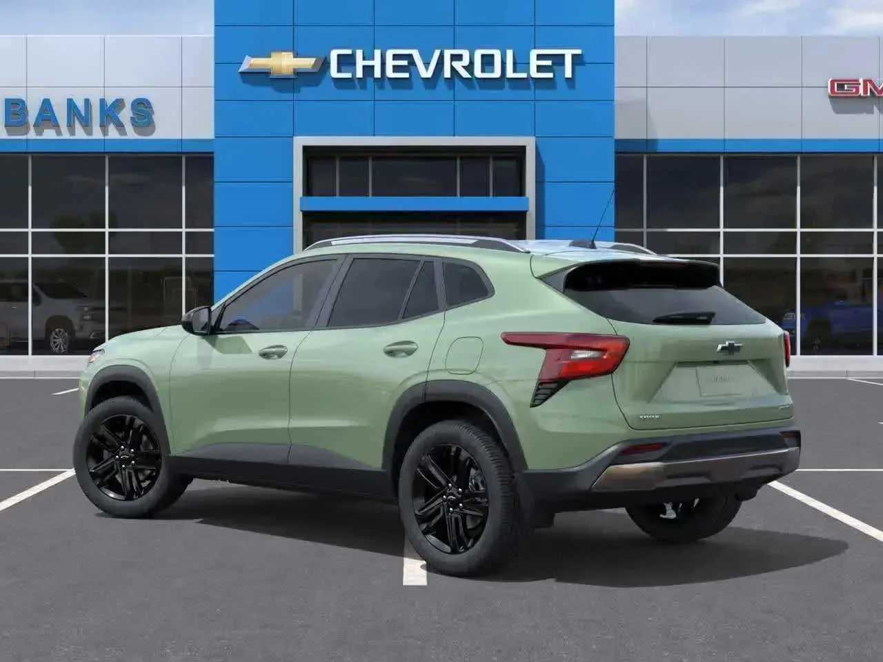 Thumbnail: 2026 Chevrolet Trax - 3