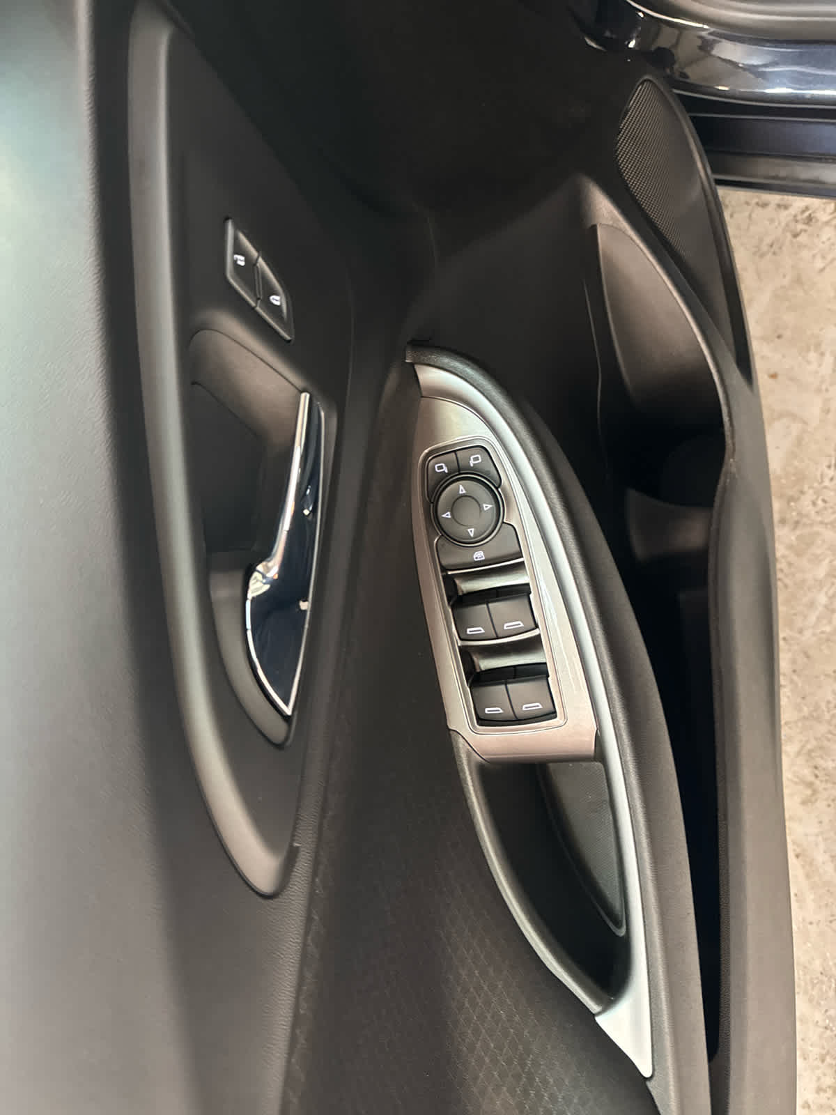 Thumbnail: 2022 Chevrolet Malibu - 14