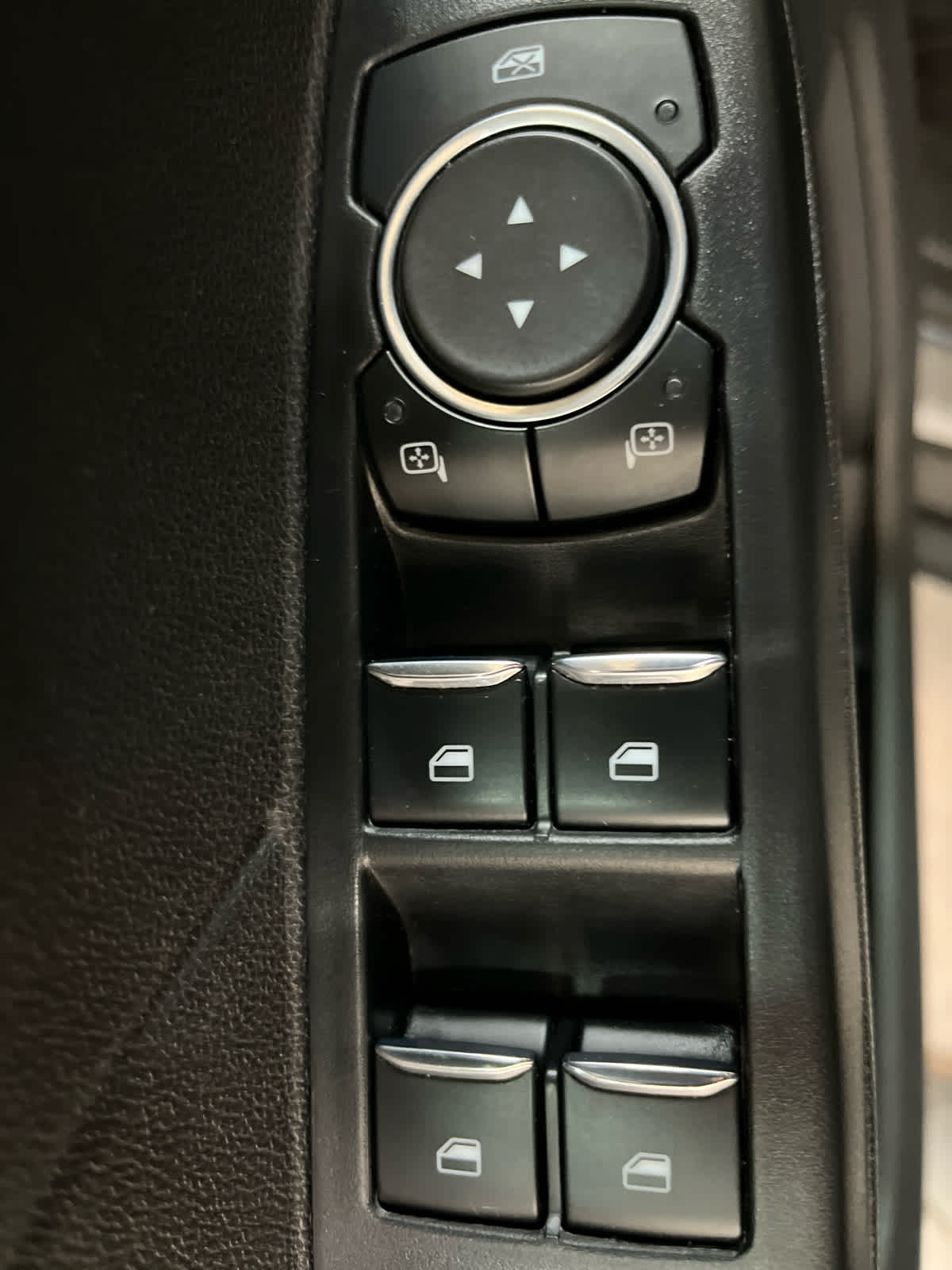 Thumbnail: 2023 Ford Escape - 16