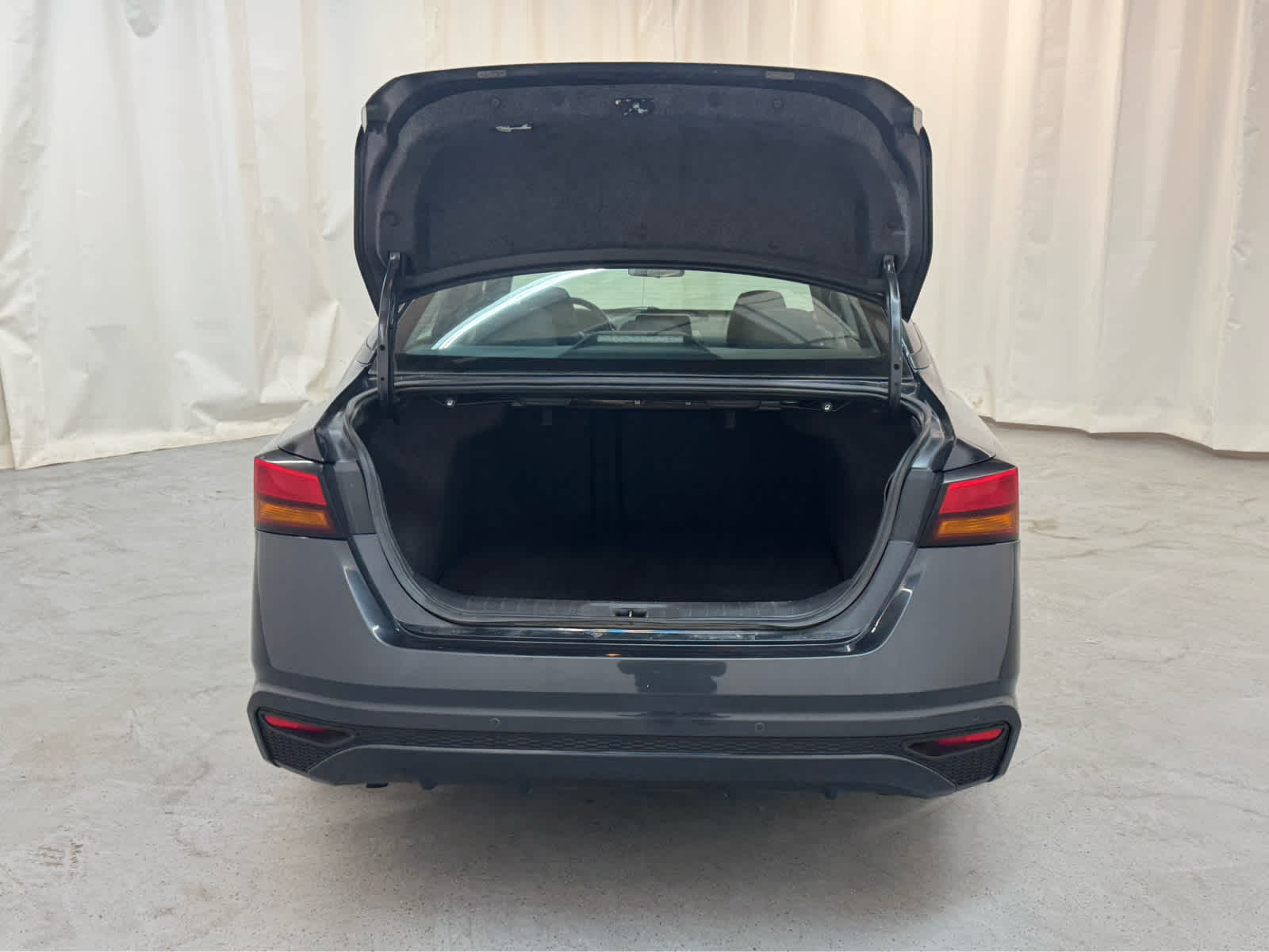 Thumbnail: 2022 Nissan Altima - 5