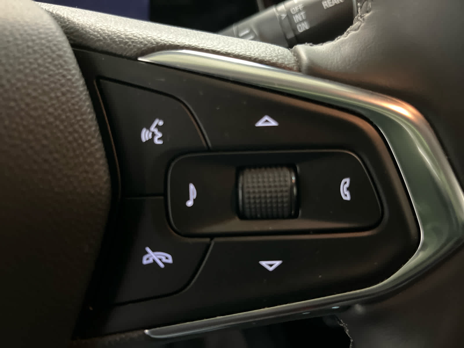 Thumbnail: 2024 Chevrolet Trax - 21