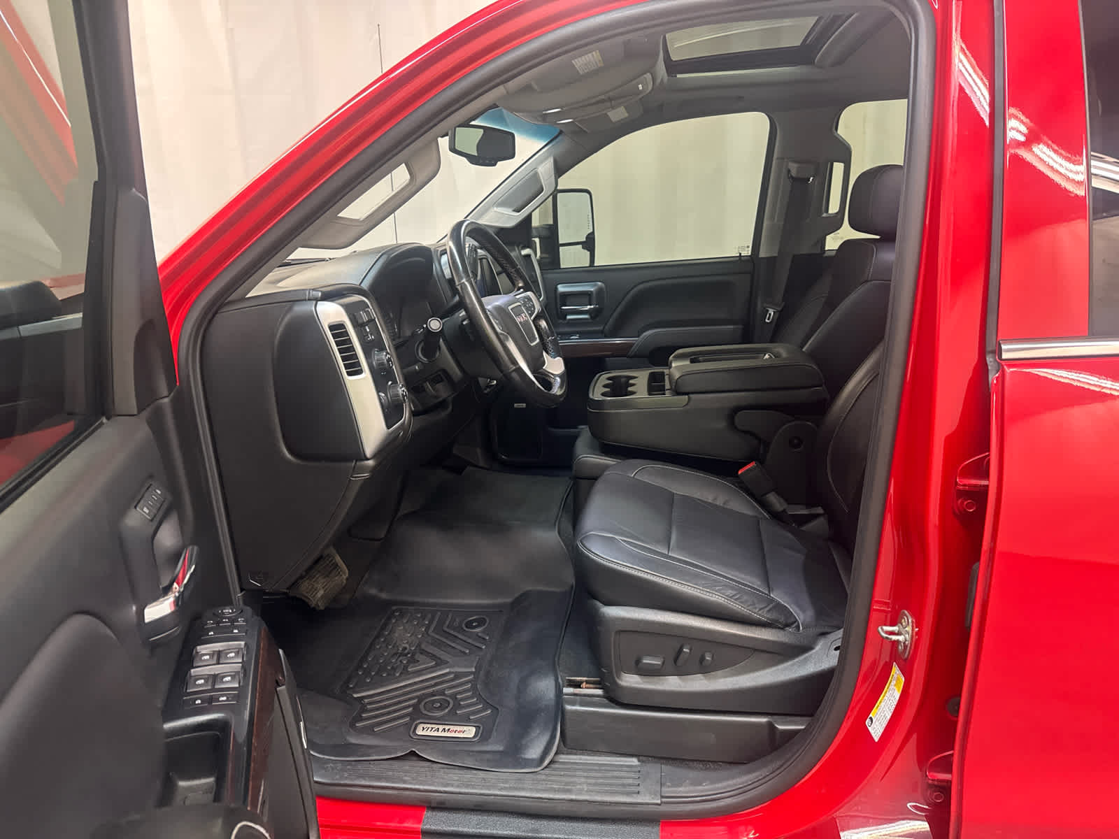 Thumbnail: 2019 GMC Sierra 2500 - 13