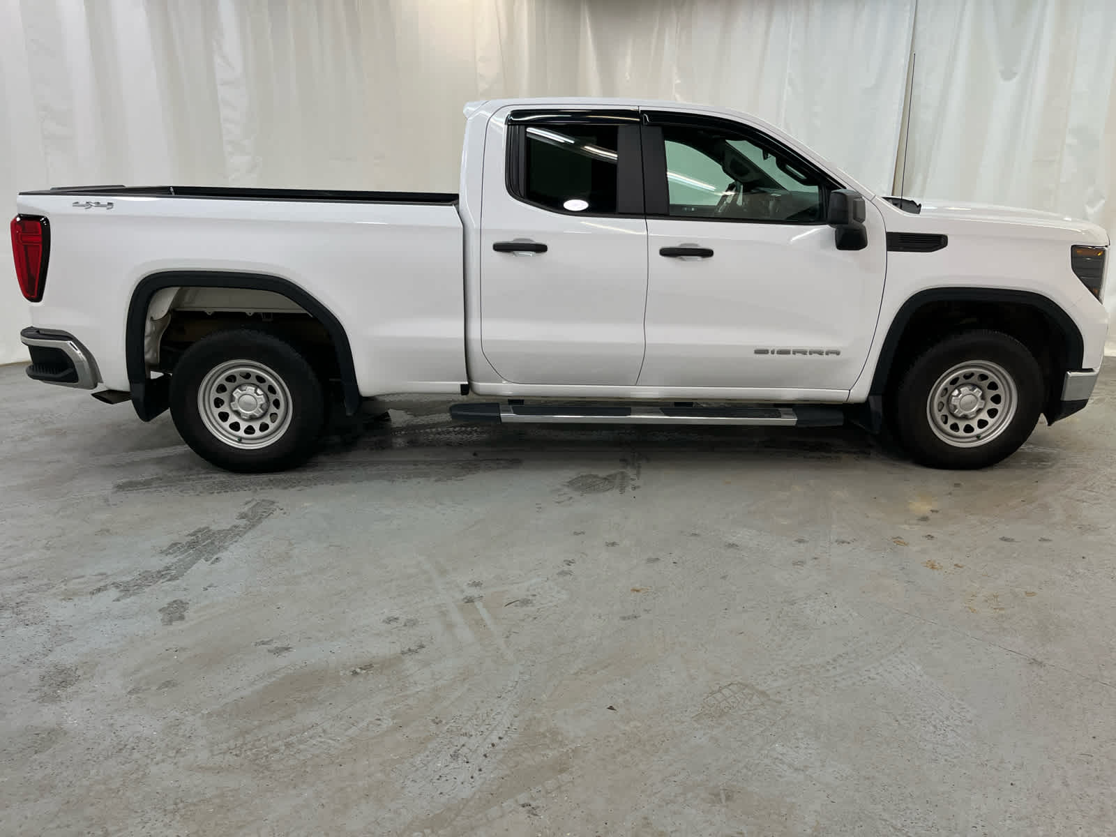 Thumbnail: 2024 GMC Sierra 1500 - 6