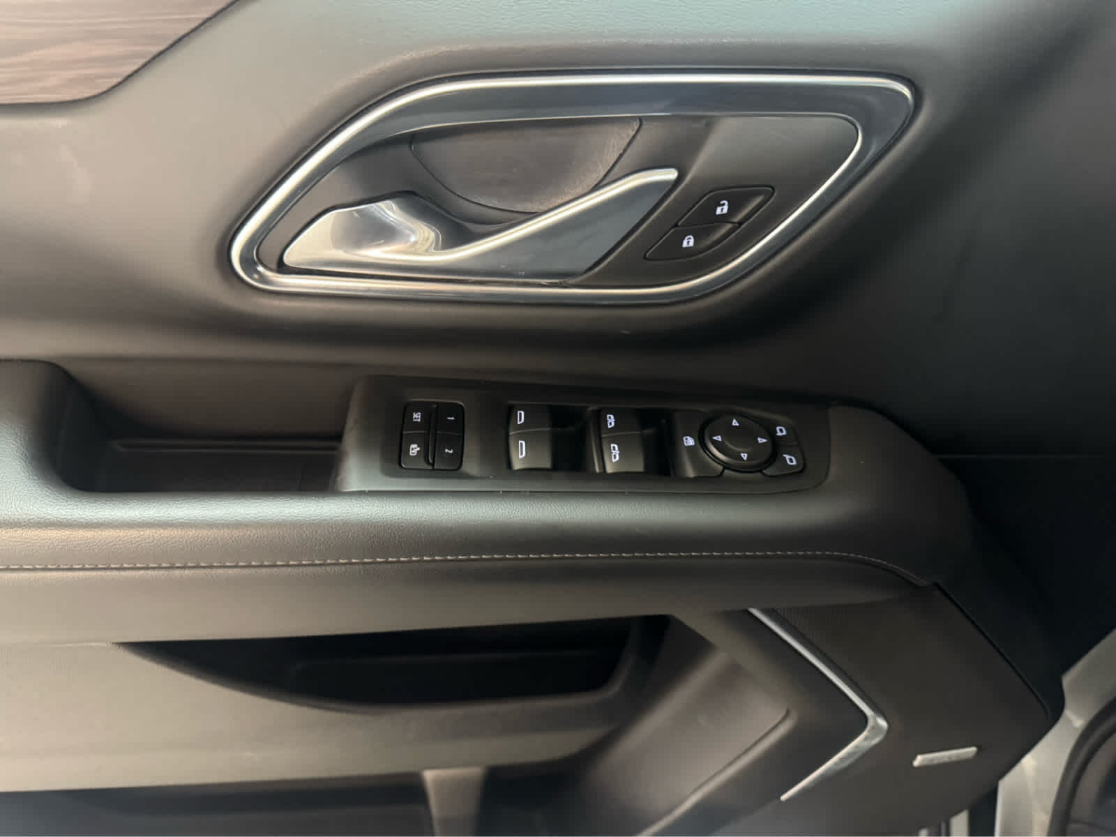 Thumbnail: 2024 Chevrolet Tahoe - 14