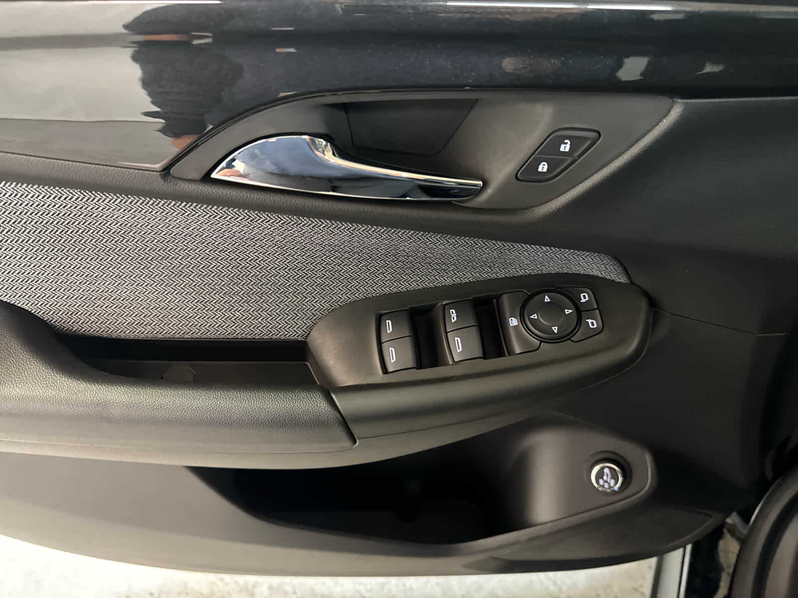 Thumbnail: 2025 Chevrolet TrailBlazer - 14