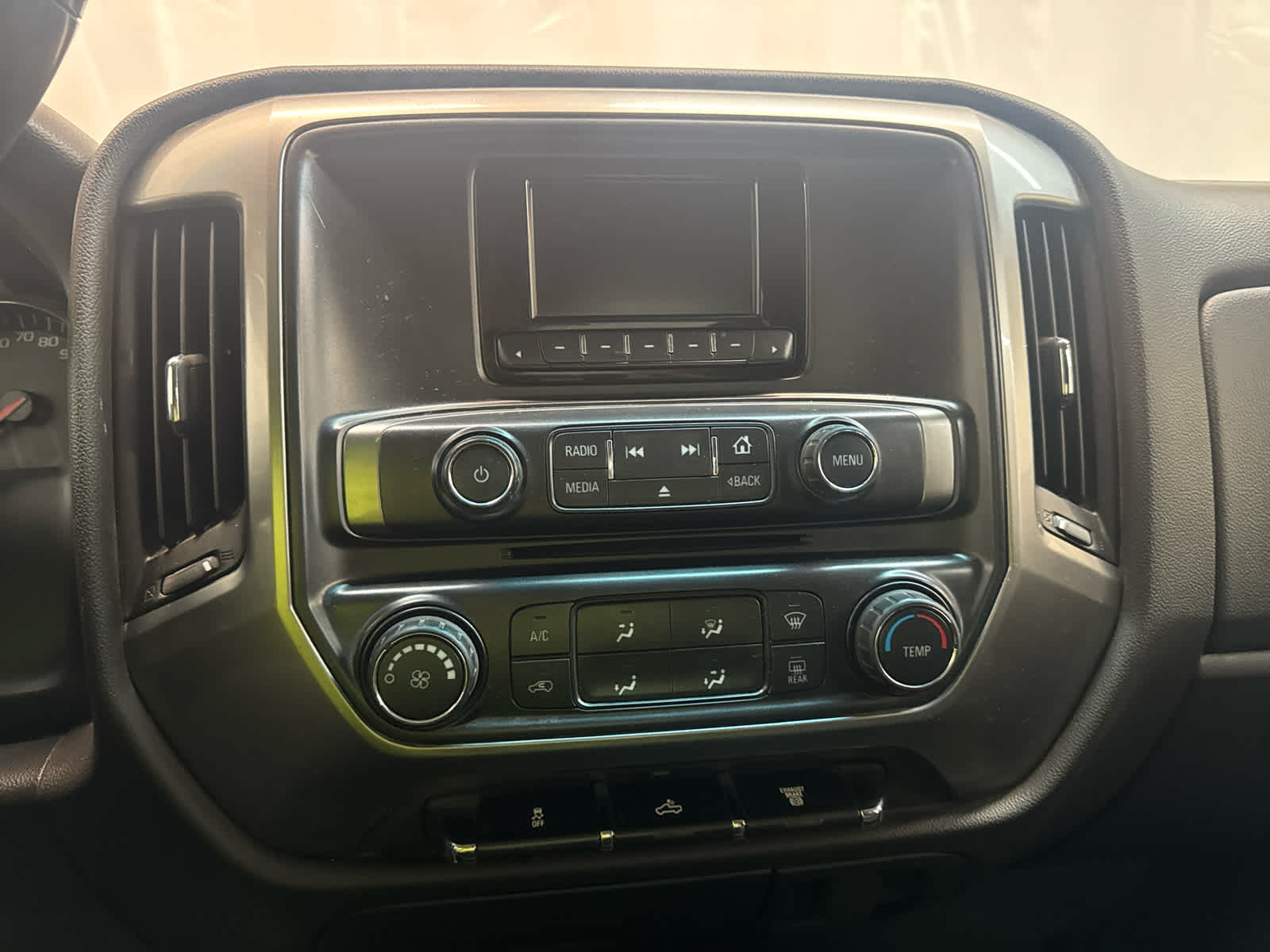 Thumbnail: 2015 Chevrolet Silverado 2500 - 18