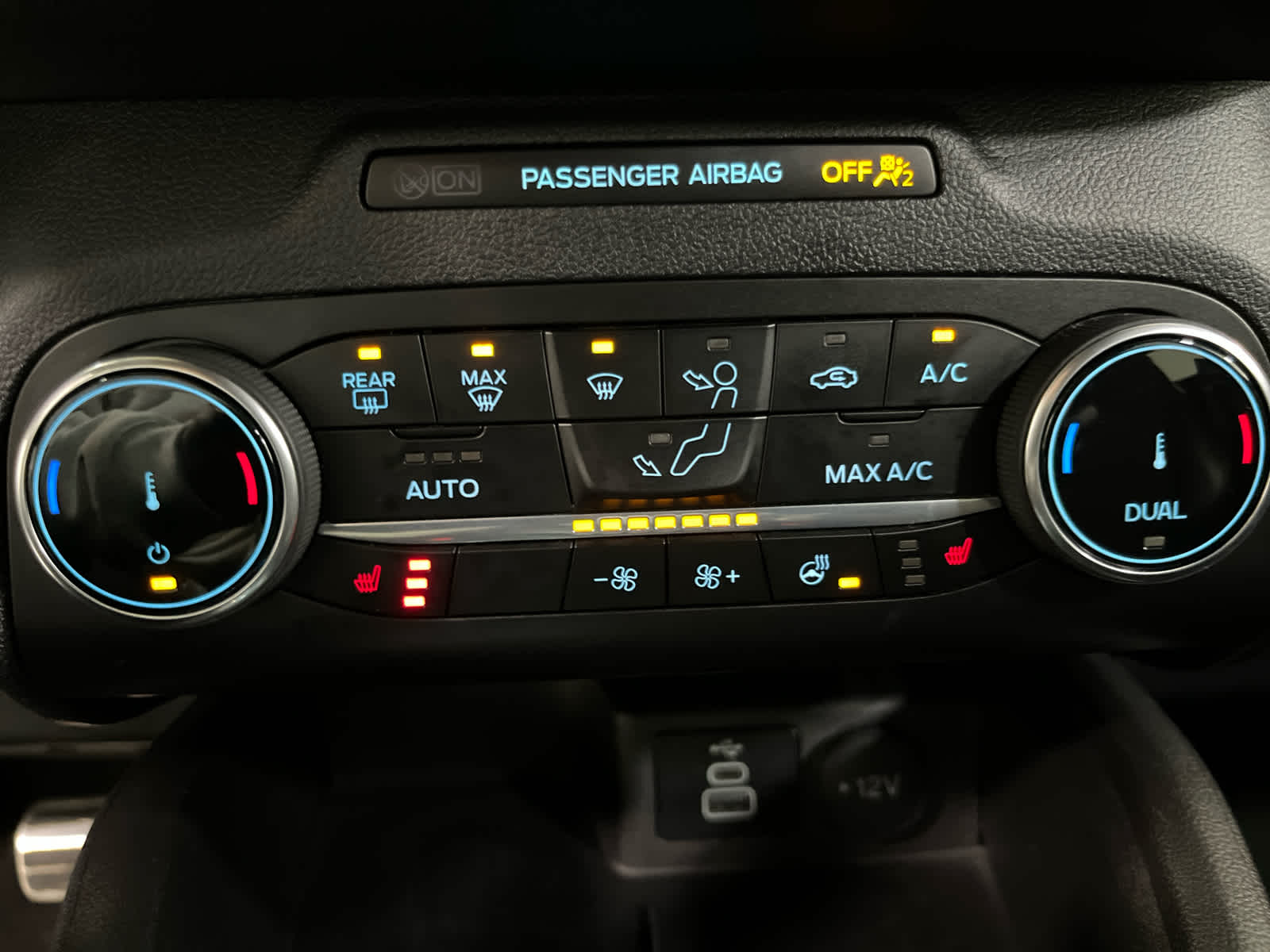 Thumbnail: 2024 Ford Escape - 27