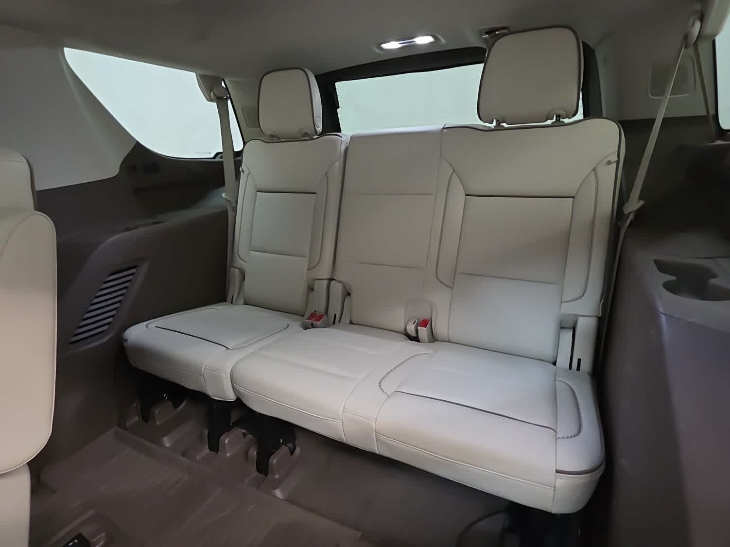 Thumbnail: 2021 GMC Yukon - 16