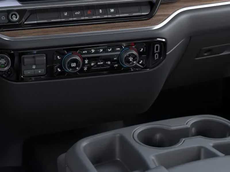 Thumbnail: 2026 Chevrolet Silverado 2500 - 8