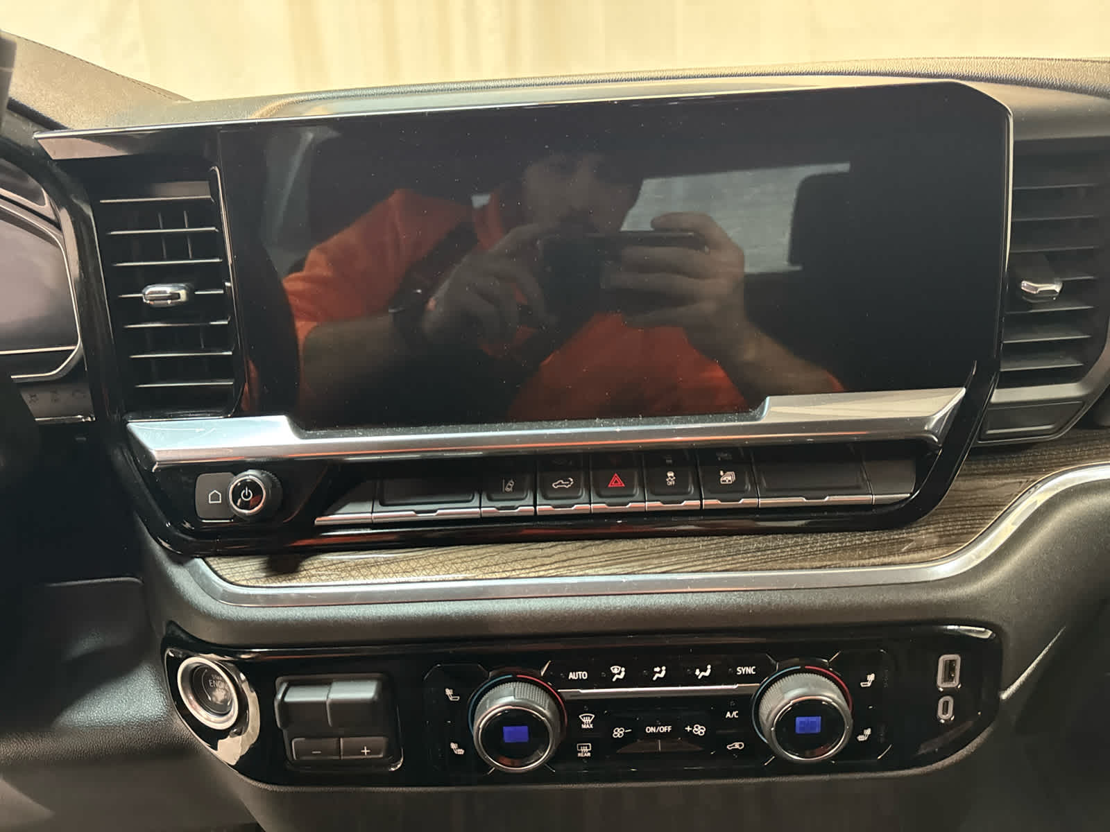 Thumbnail: 2024 Chevrolet Silverado 2500 - 17