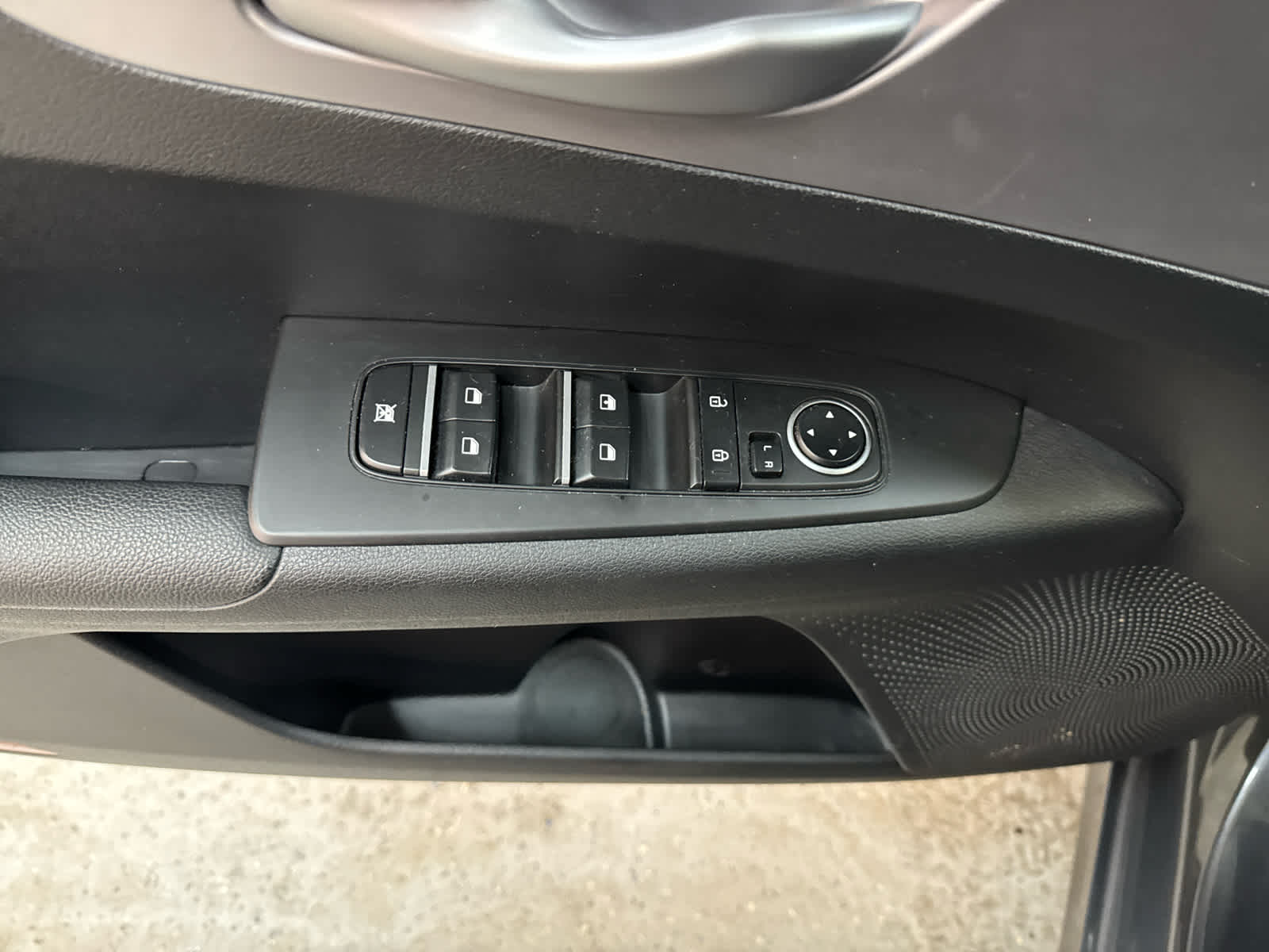 Thumbnail: 2022 Kia Forte - 14