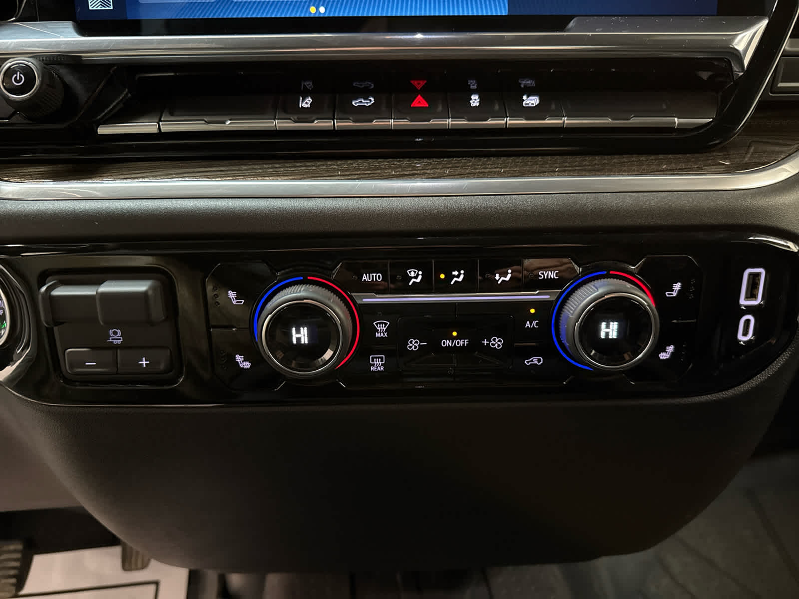 Thumbnail: 2025 Chevrolet Silverado 2500 - 20