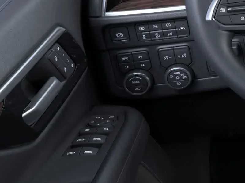Thumbnail: 2026 Chevrolet Suburban - 22