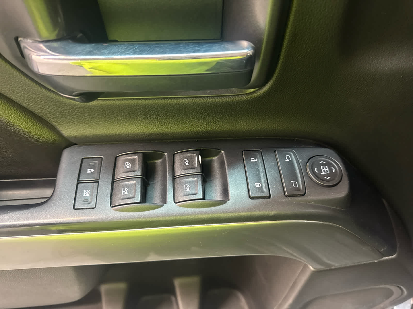 Thumbnail: 2015 Chevrolet Silverado 2500 - 14