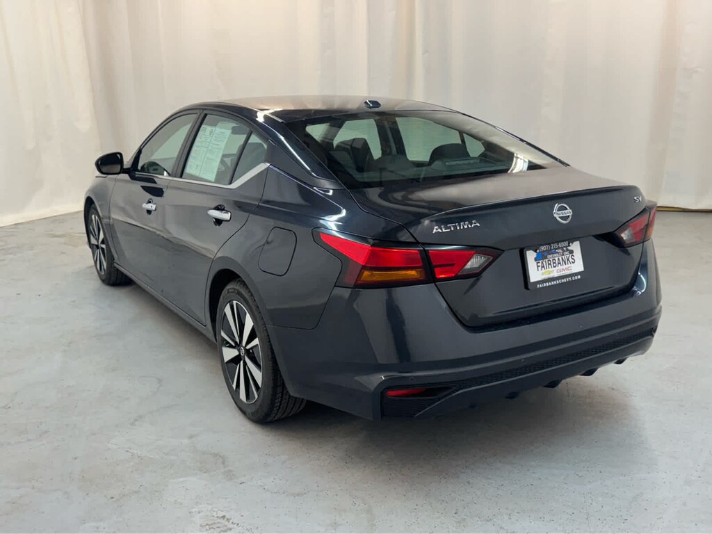 Used 2022 Nissan Altima 2.5 SV Sedan