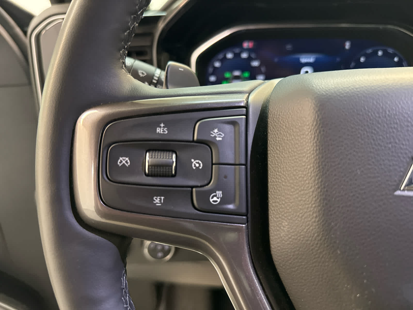 Thumbnail: 2024 Chevrolet Silverado 1500 - 23