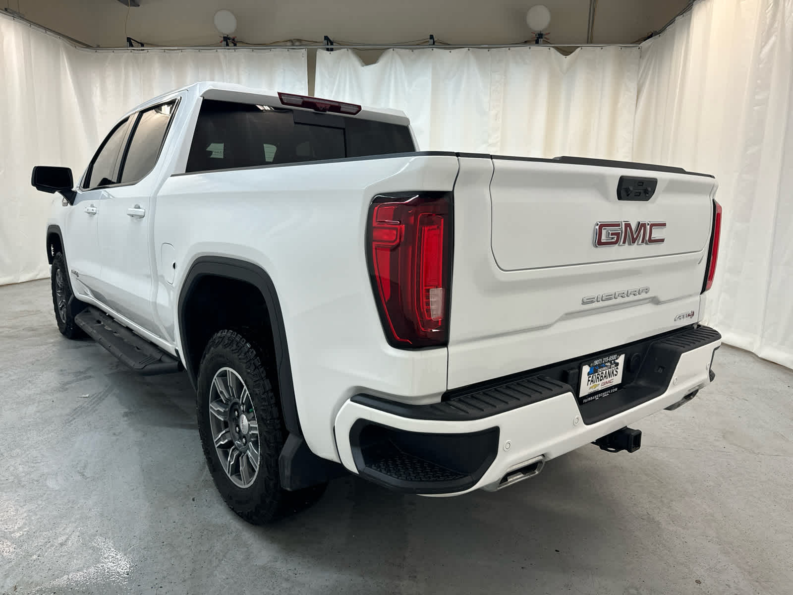Thumbnail: 2024 GMC Sierra 1500 - 3