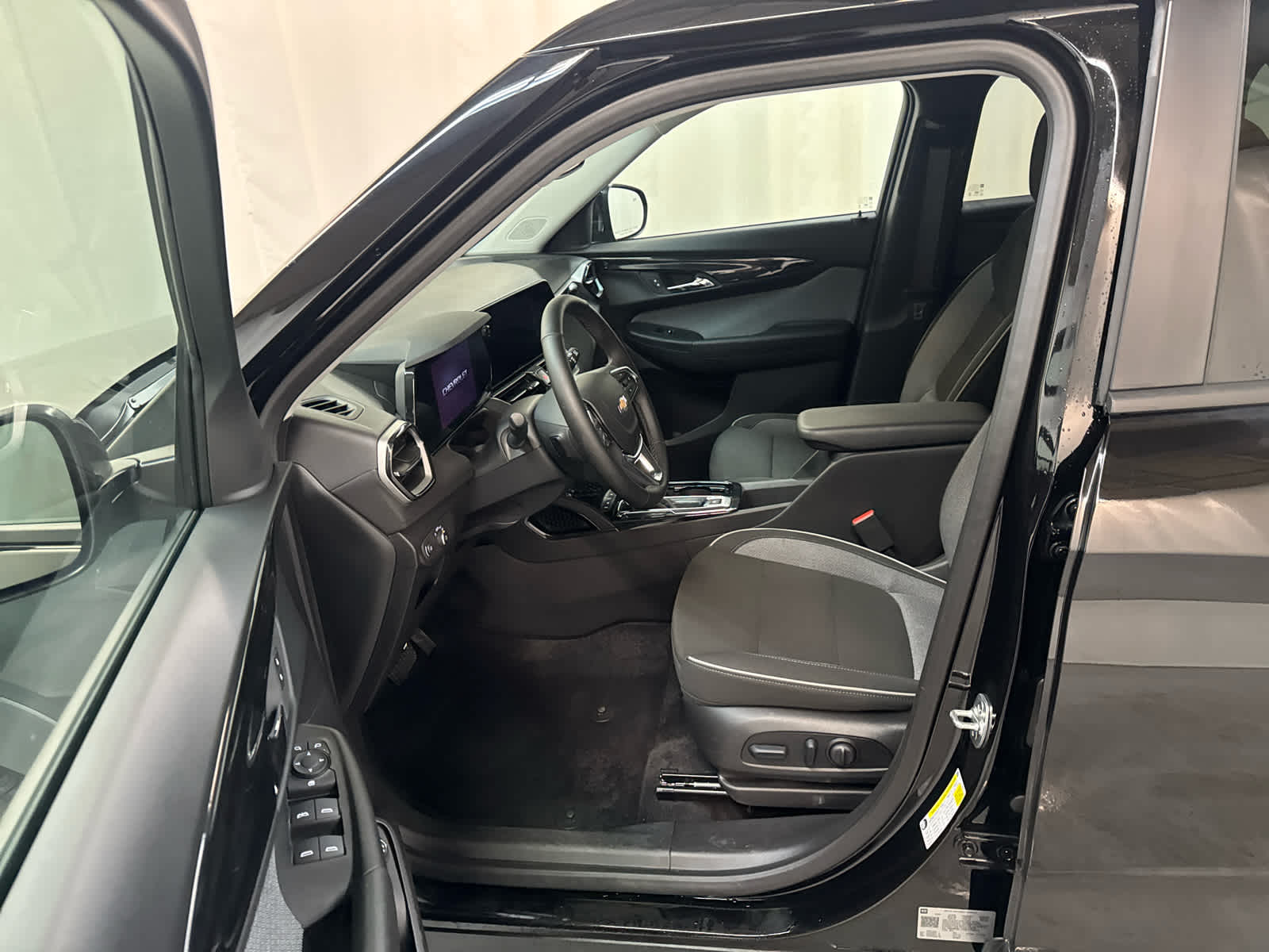 Thumbnail: 2025 Chevrolet TrailBlazer - 13