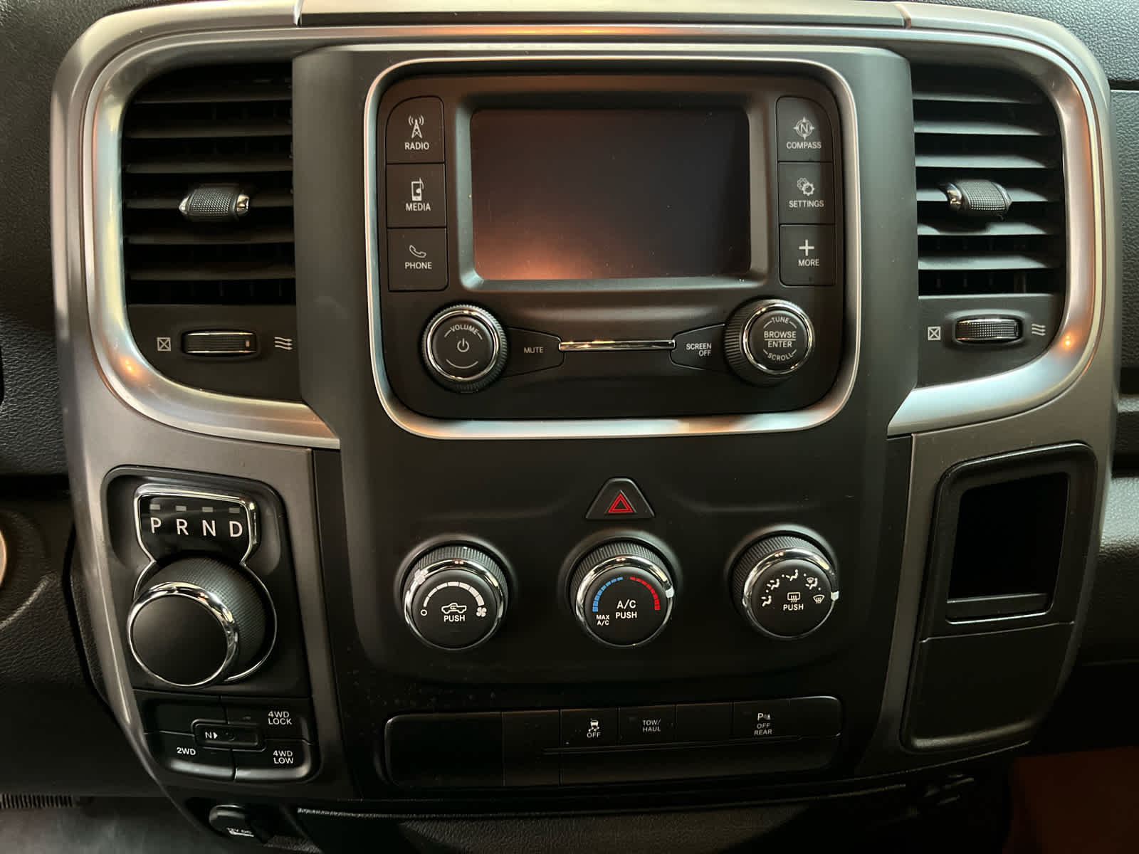 Thumbnail: 2022 RAM 1500 Classic - 20