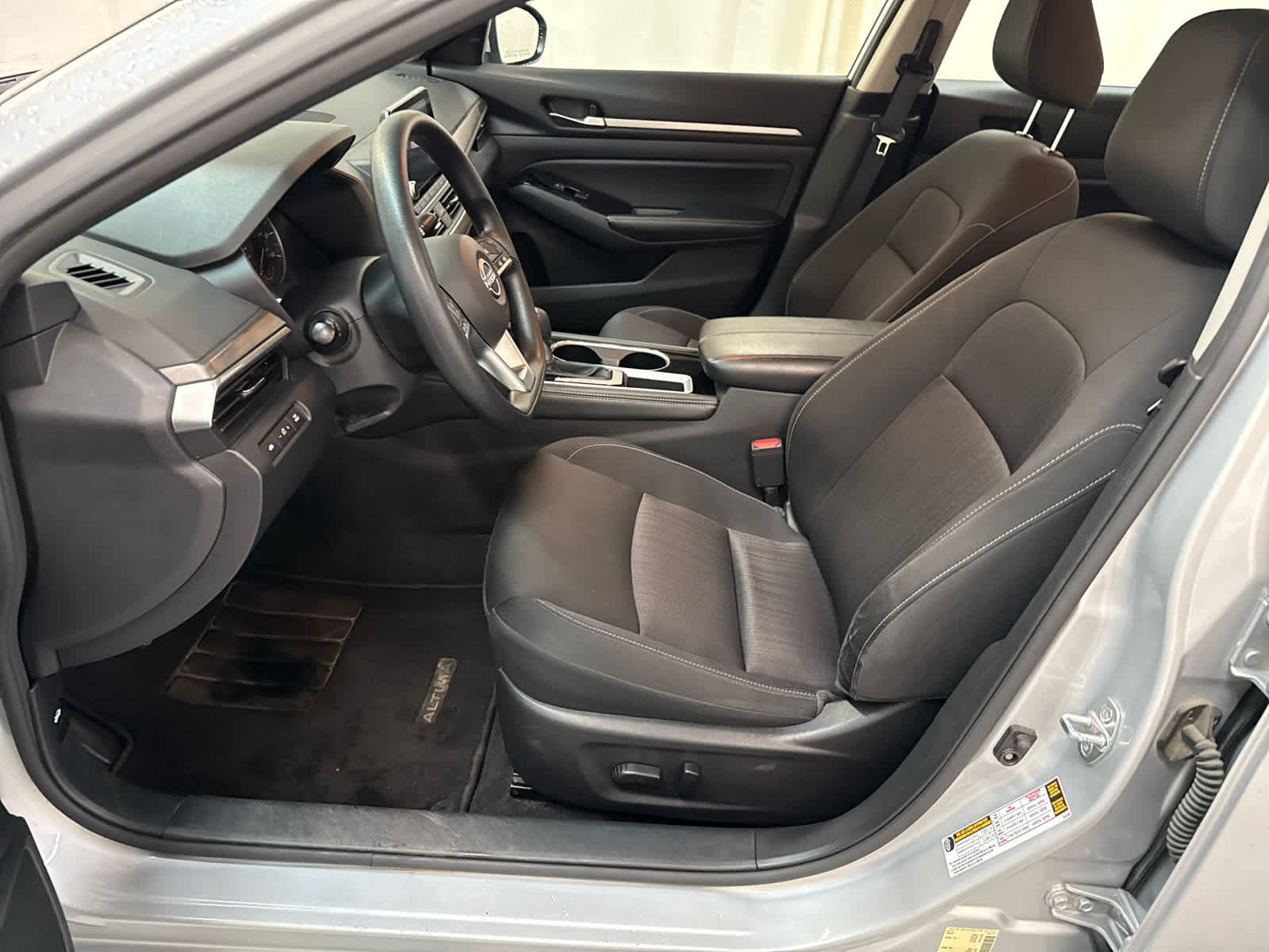 Thumbnail: 2023 Nissan Altima - 12