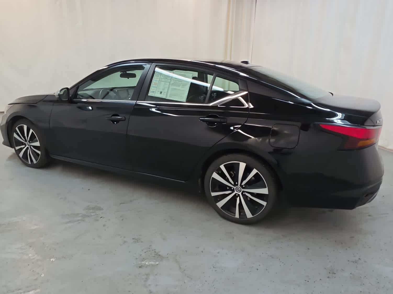 Thumbnail: 2022 Nissan Altima - 3