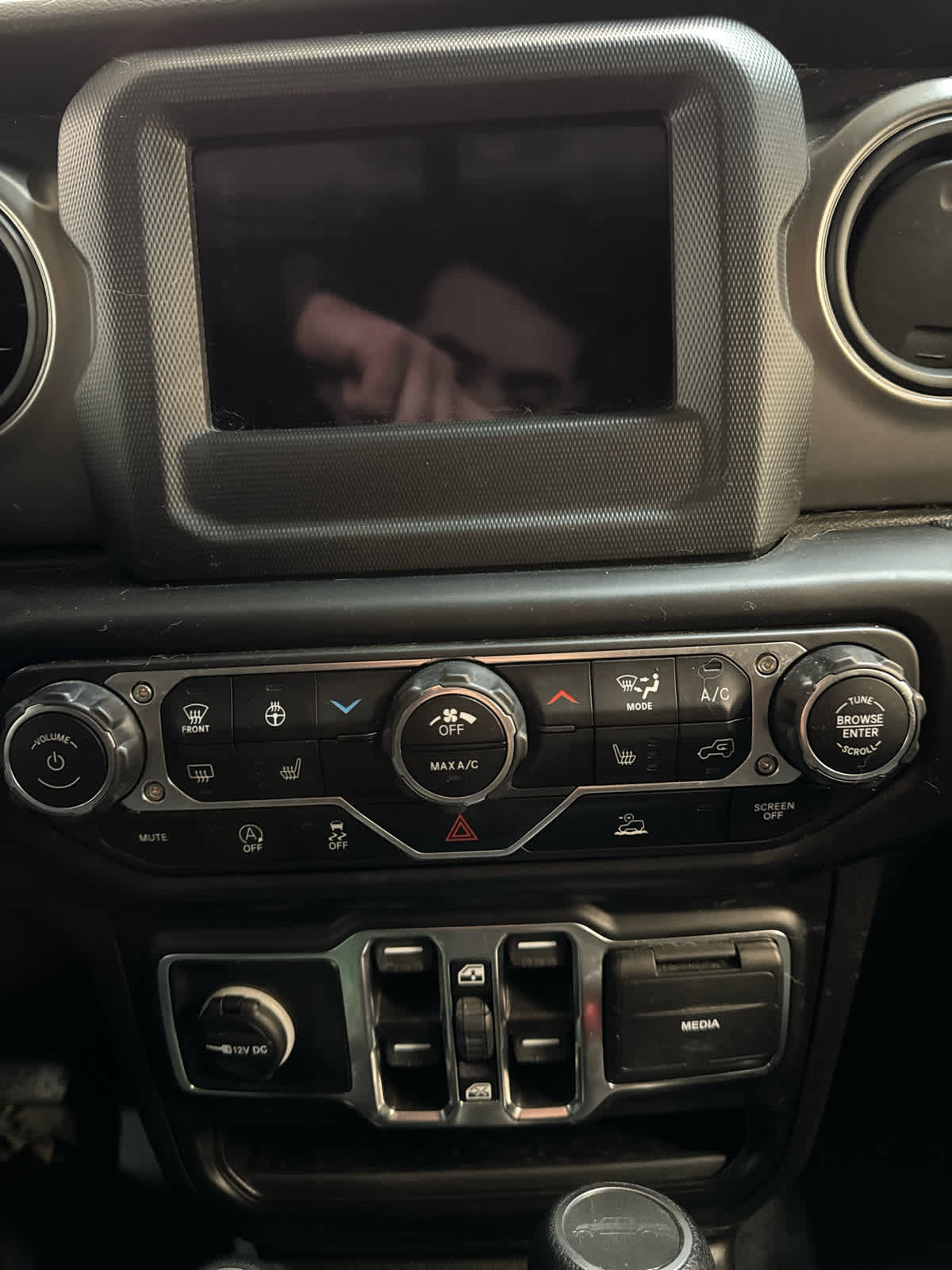 Thumbnail: 2022 Jeep Gladiator - 18