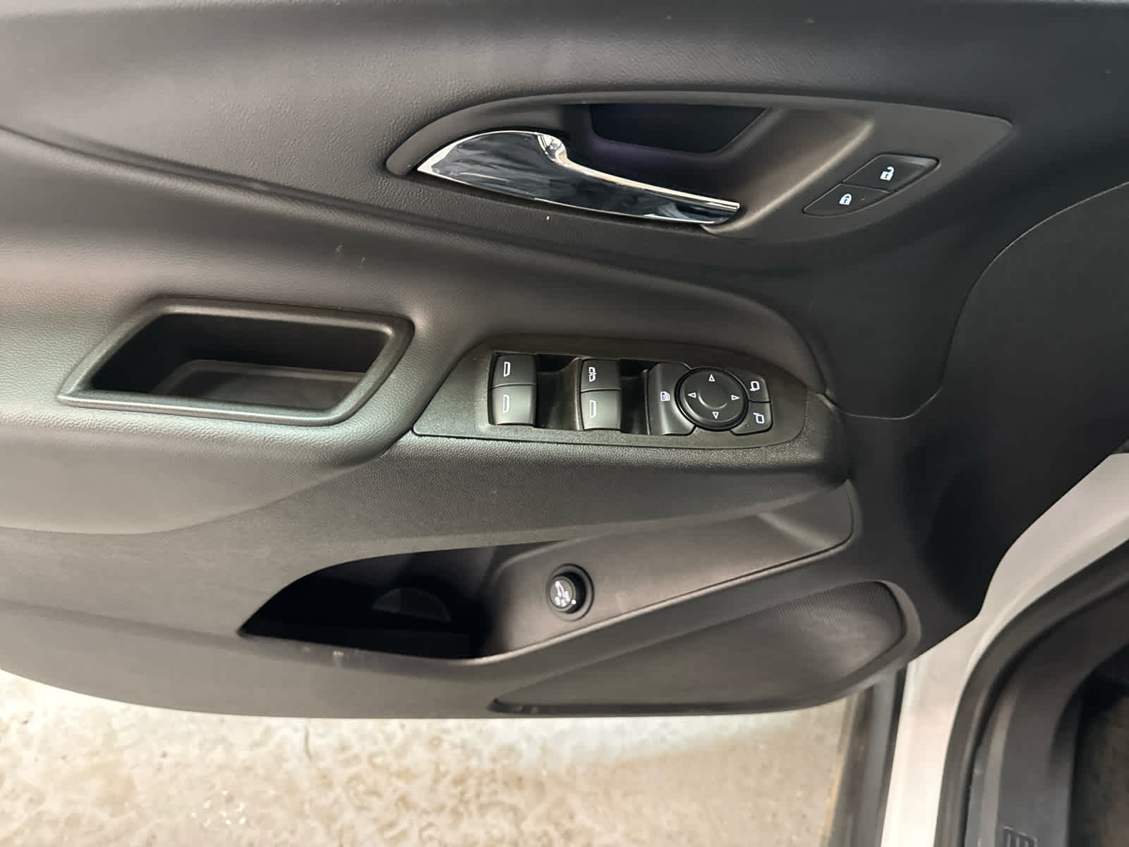 Thumbnail: 2024 Chevrolet Equinox - 14