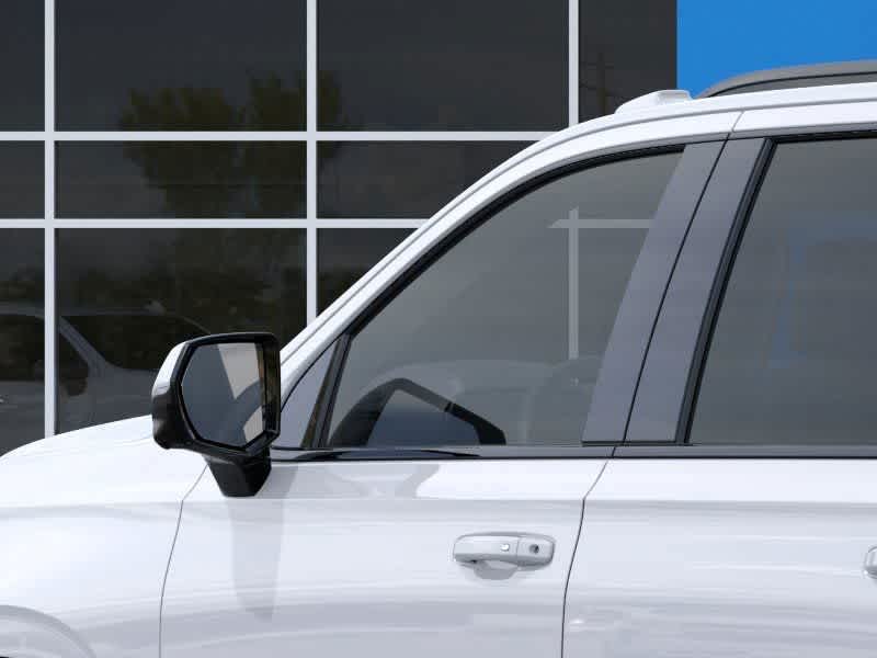 Thumbnail: 2026 Chevrolet Suburban - 30