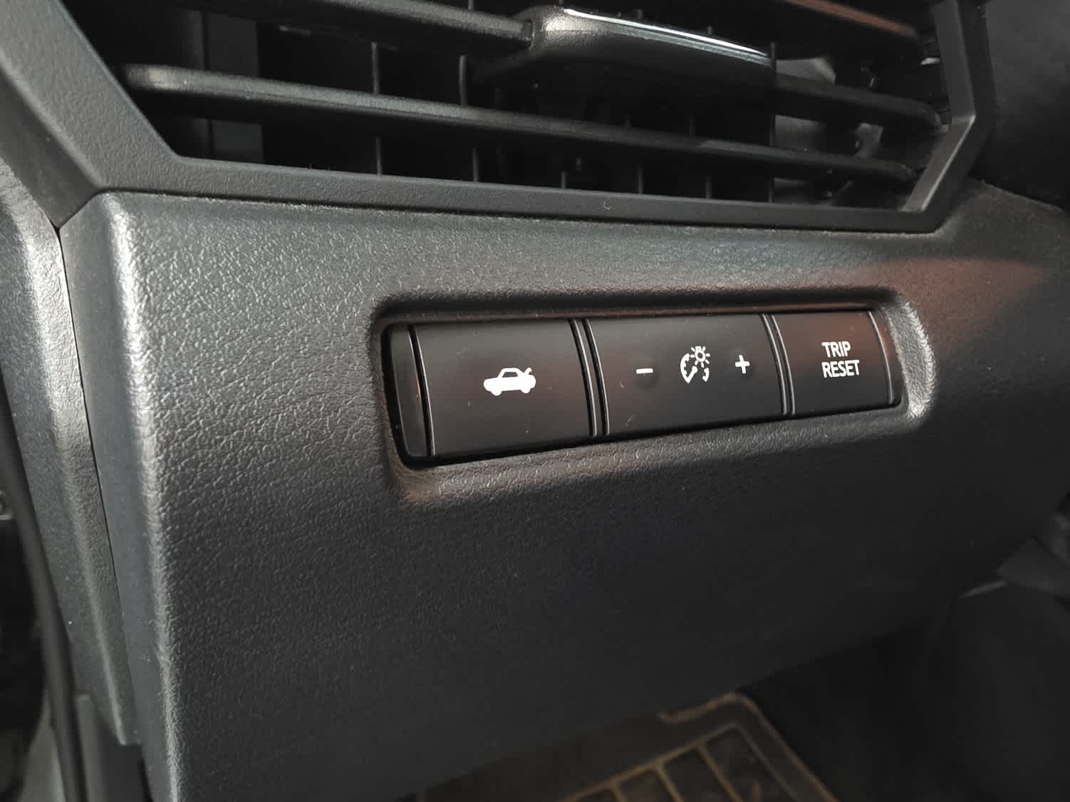 Thumbnail: 2022 Nissan Altima - 18