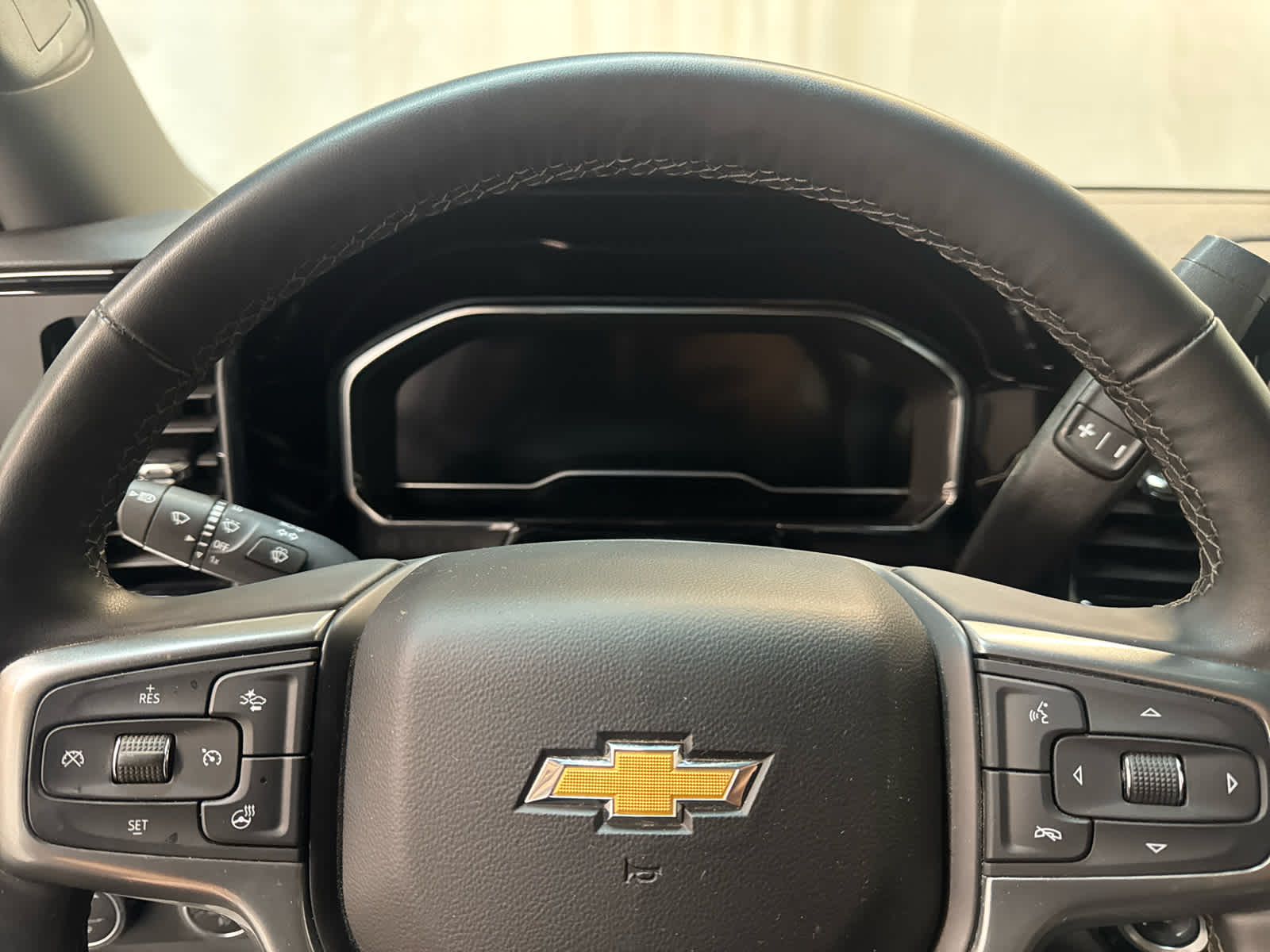 Thumbnail: 2025 Chevrolet Silverado 2500 - 16