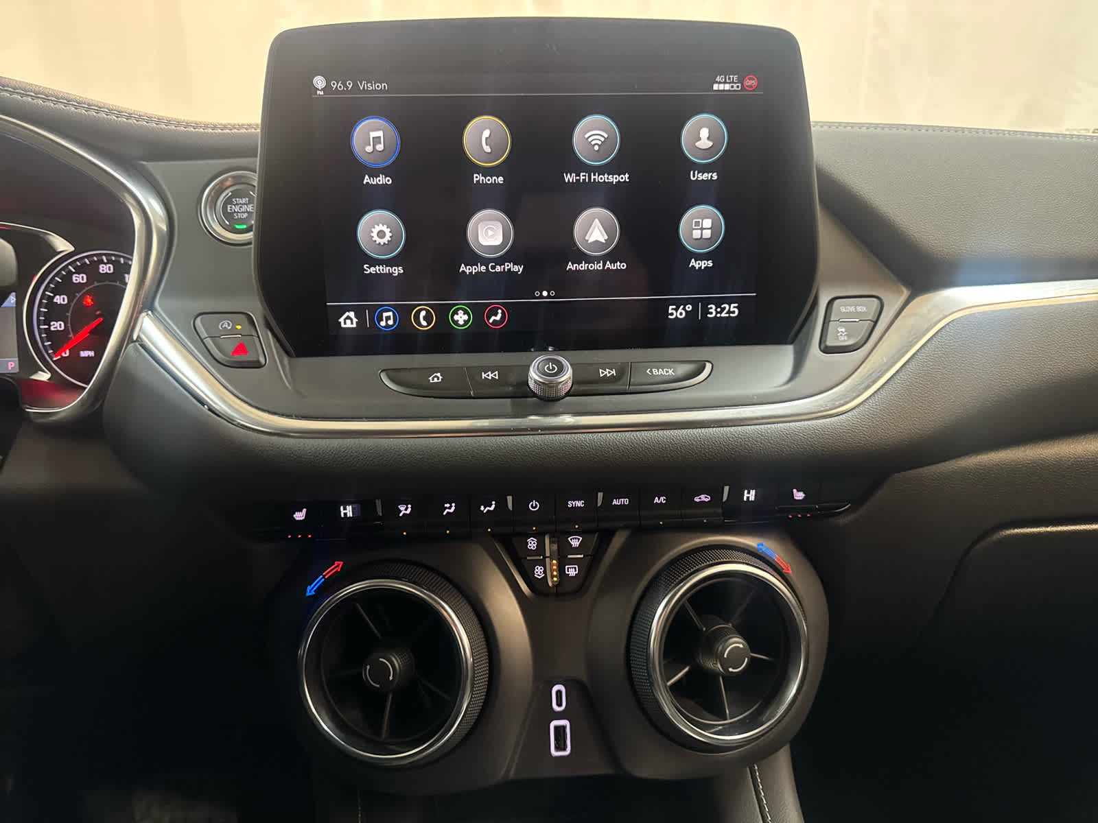 Thumbnail: 2025 Chevrolet Blazer - 25