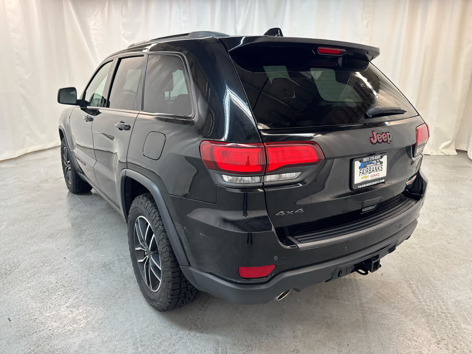 Thumbnail: 2019 Jeep Grand Cherokee - 3
