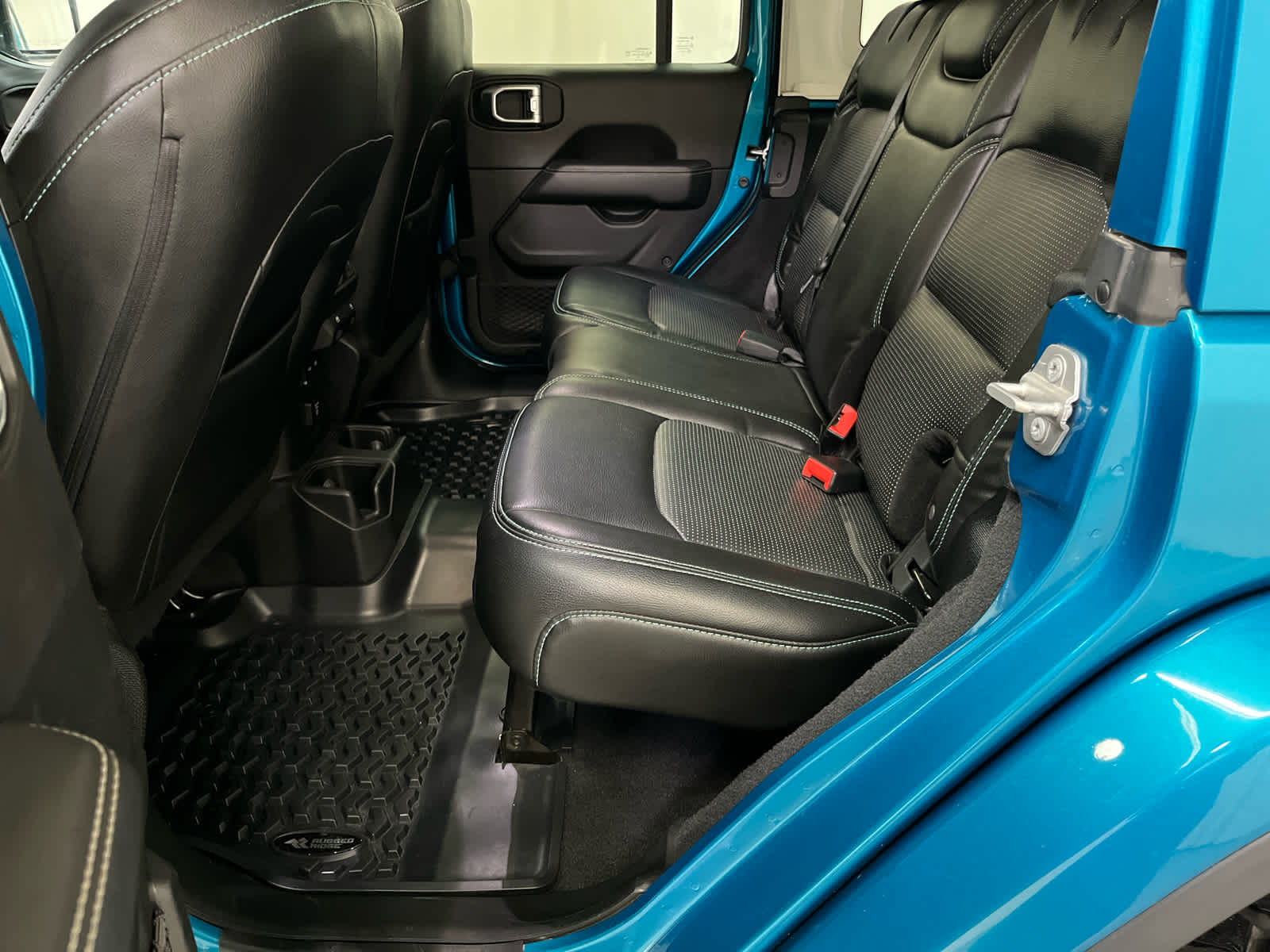 Thumbnail: 2020 Jeep Wrangler - 11