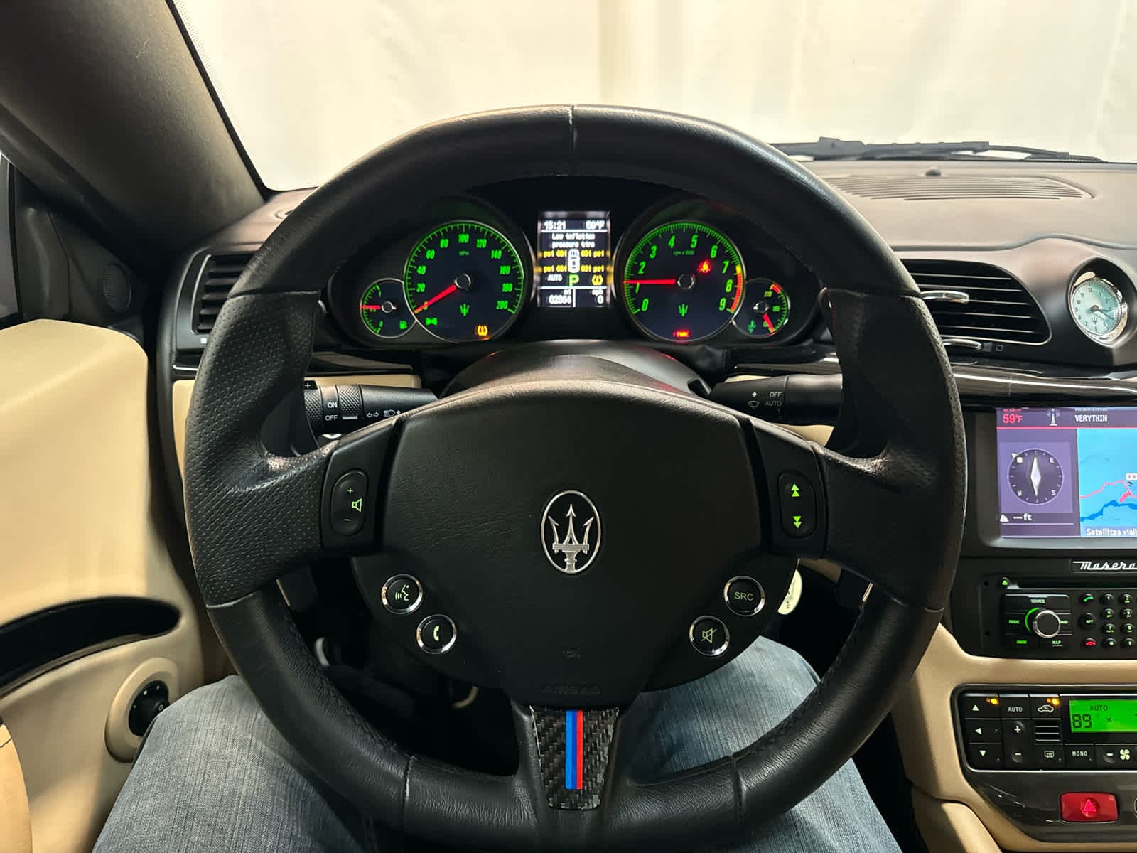 Thumbnail: 2016 Maserati GranTurismo - 12